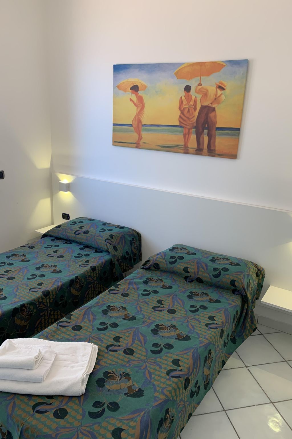 'Laura-Image-tags.info