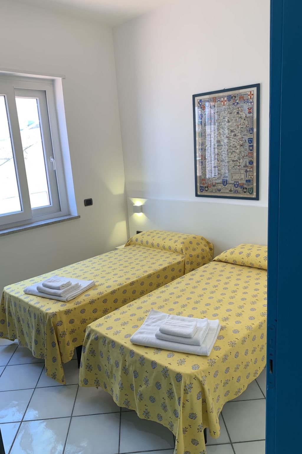 'Laura-Image-tags.info