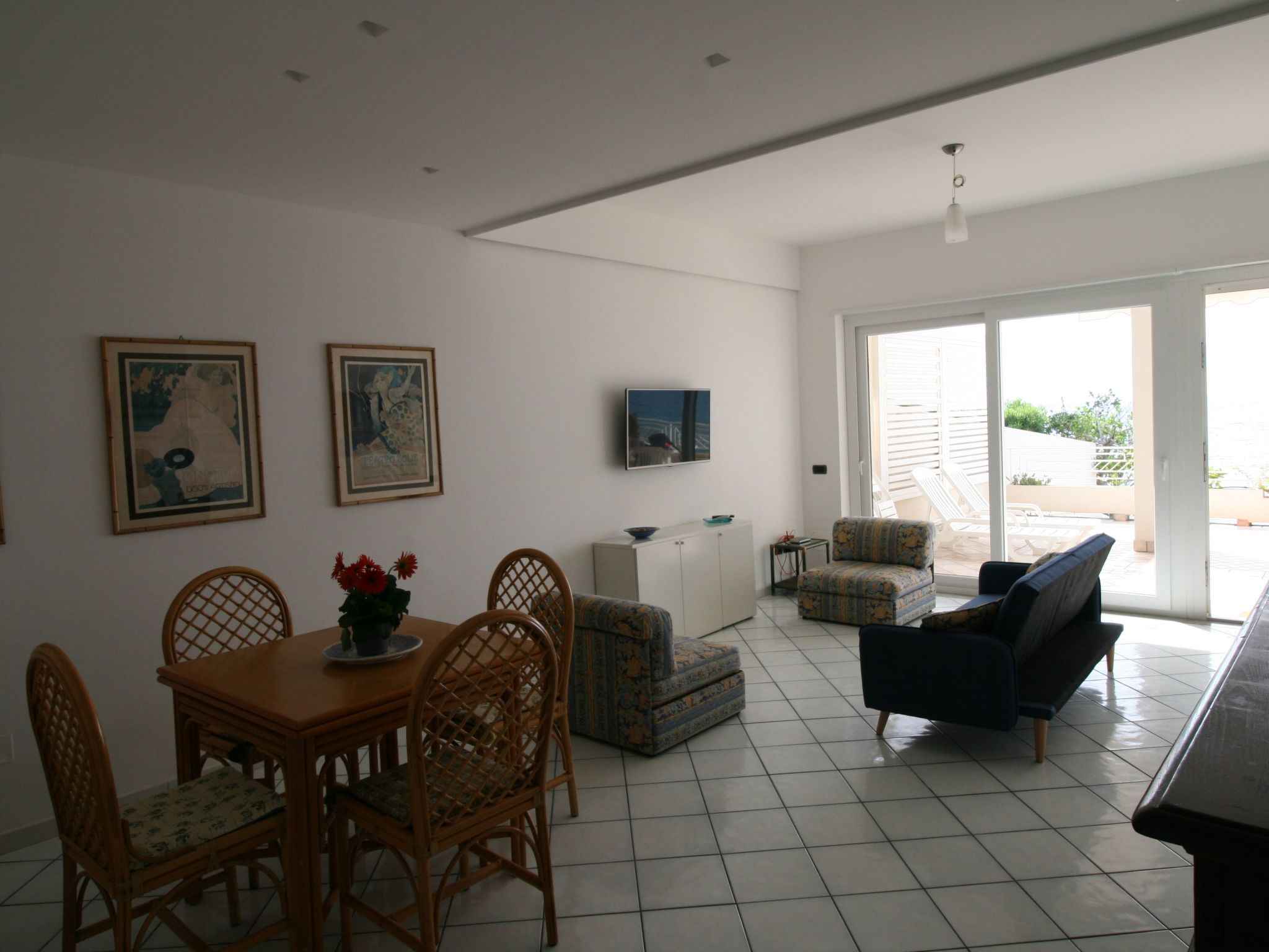 'Laura-Image-tags.info