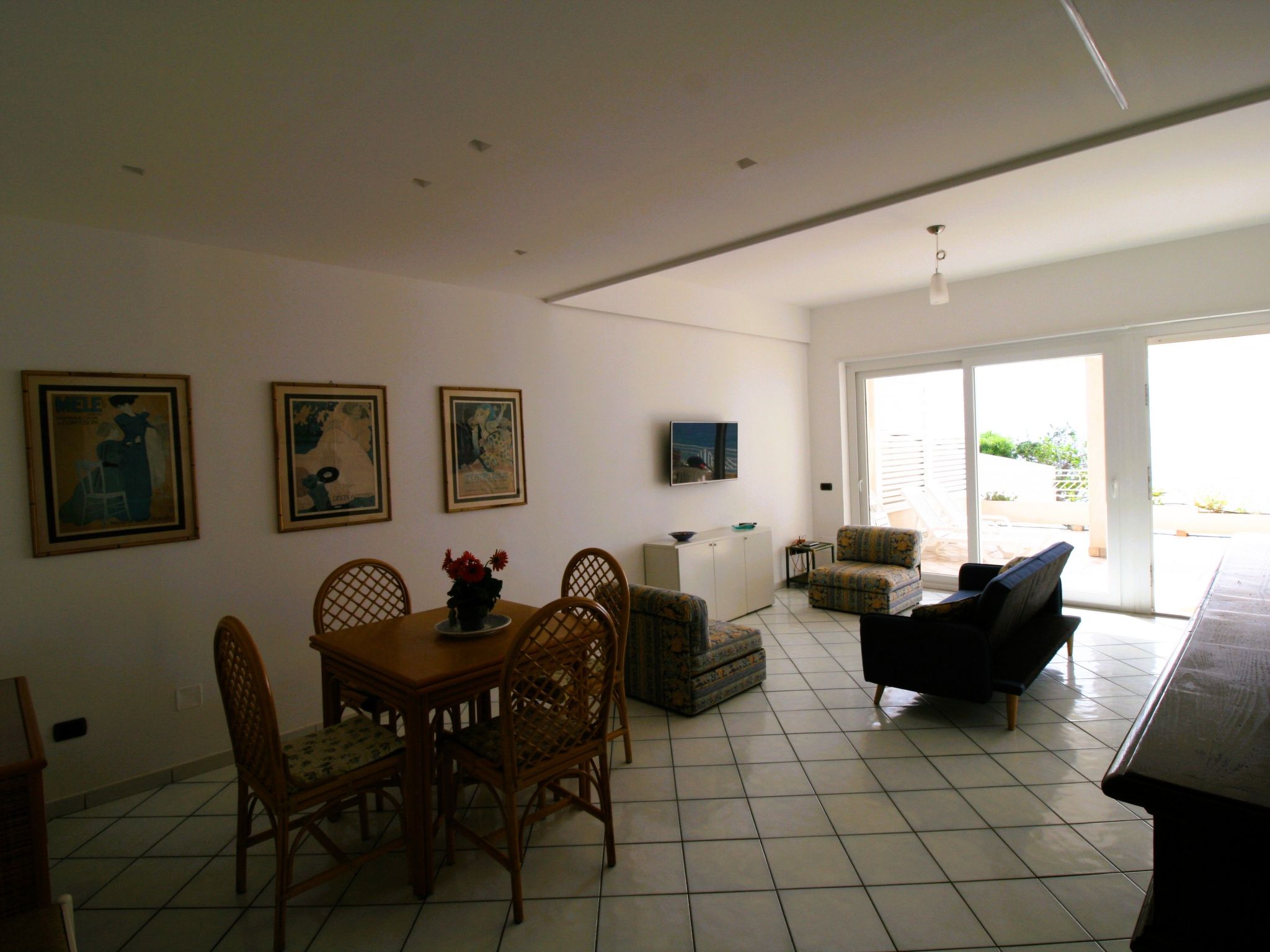 'Laura-Image-tags.info