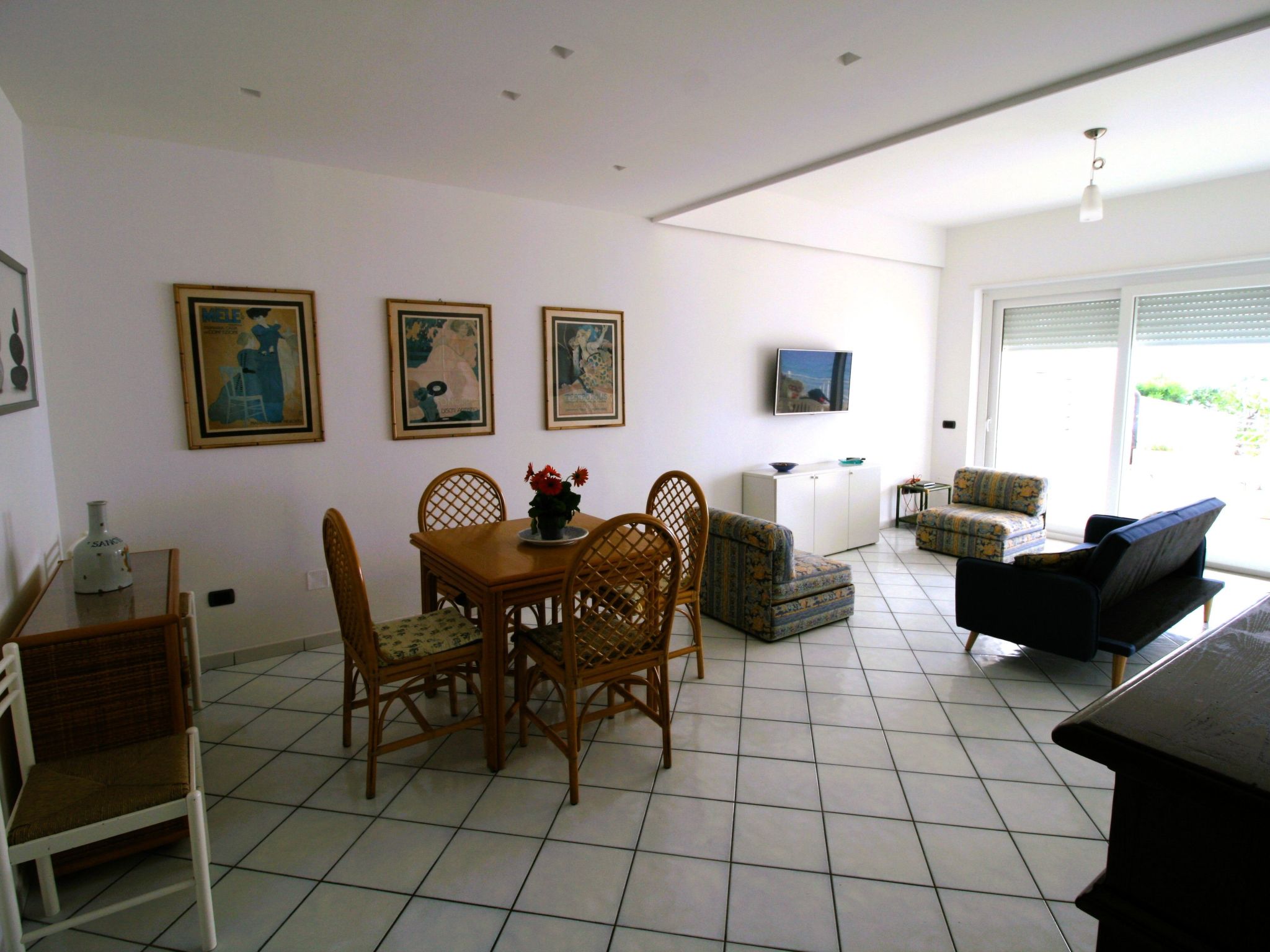 'Laura-Image-tags.info