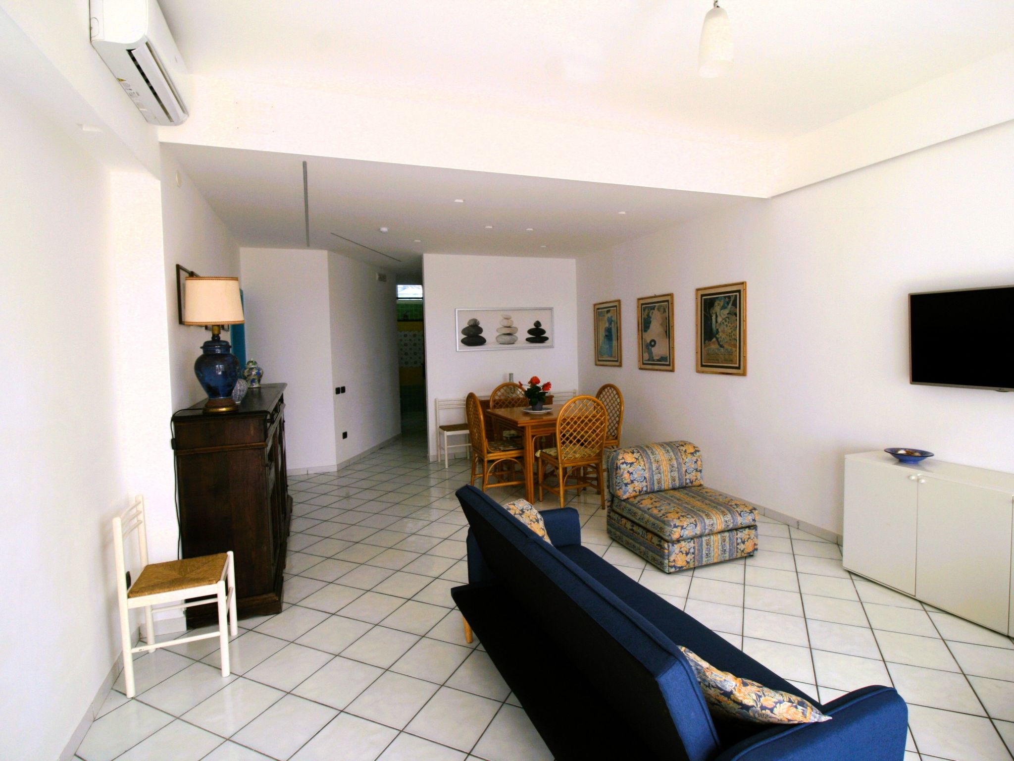 'Laura-Image-tags.info