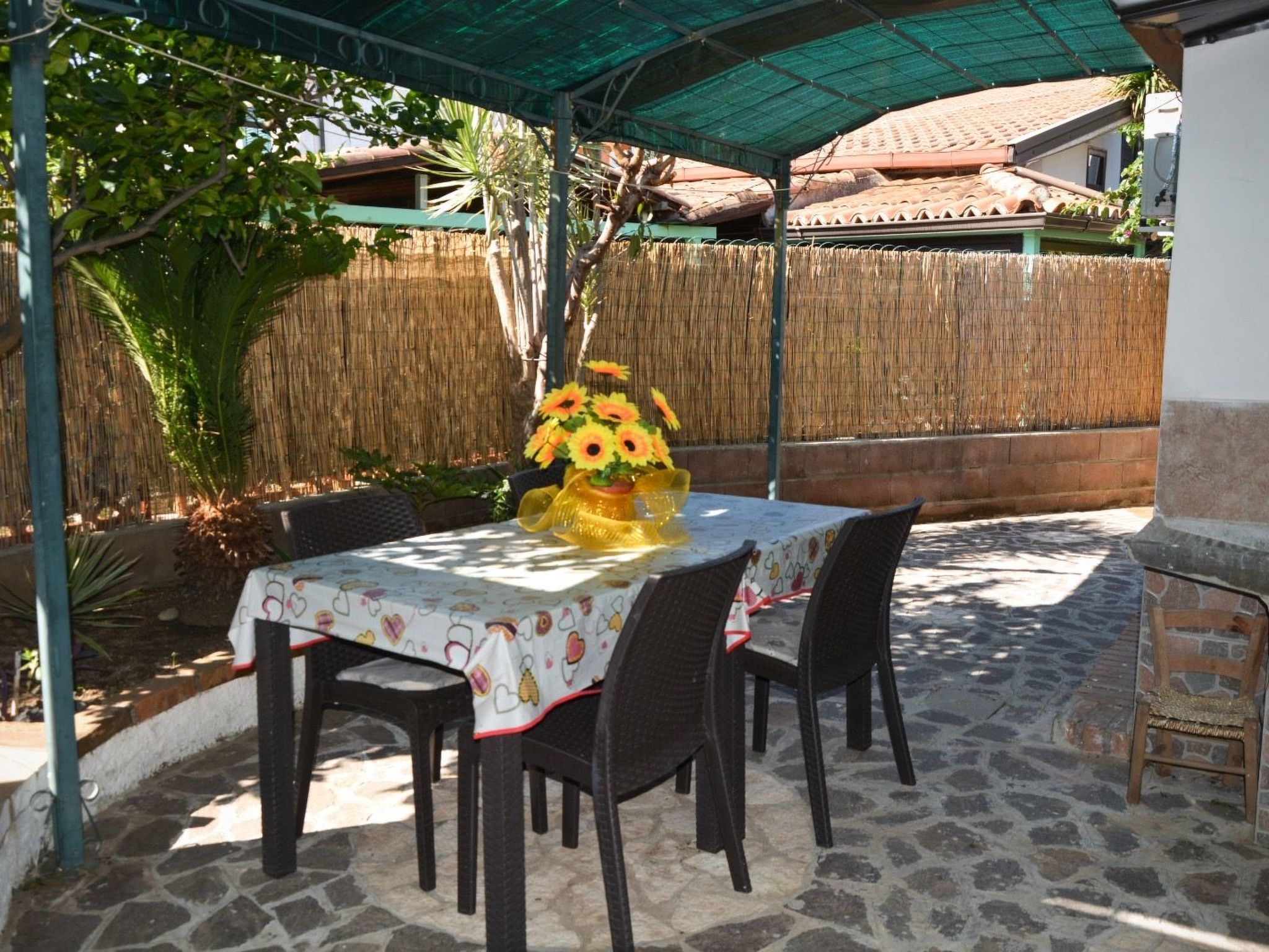 'Apartment' mit Grill-Image-tags.info