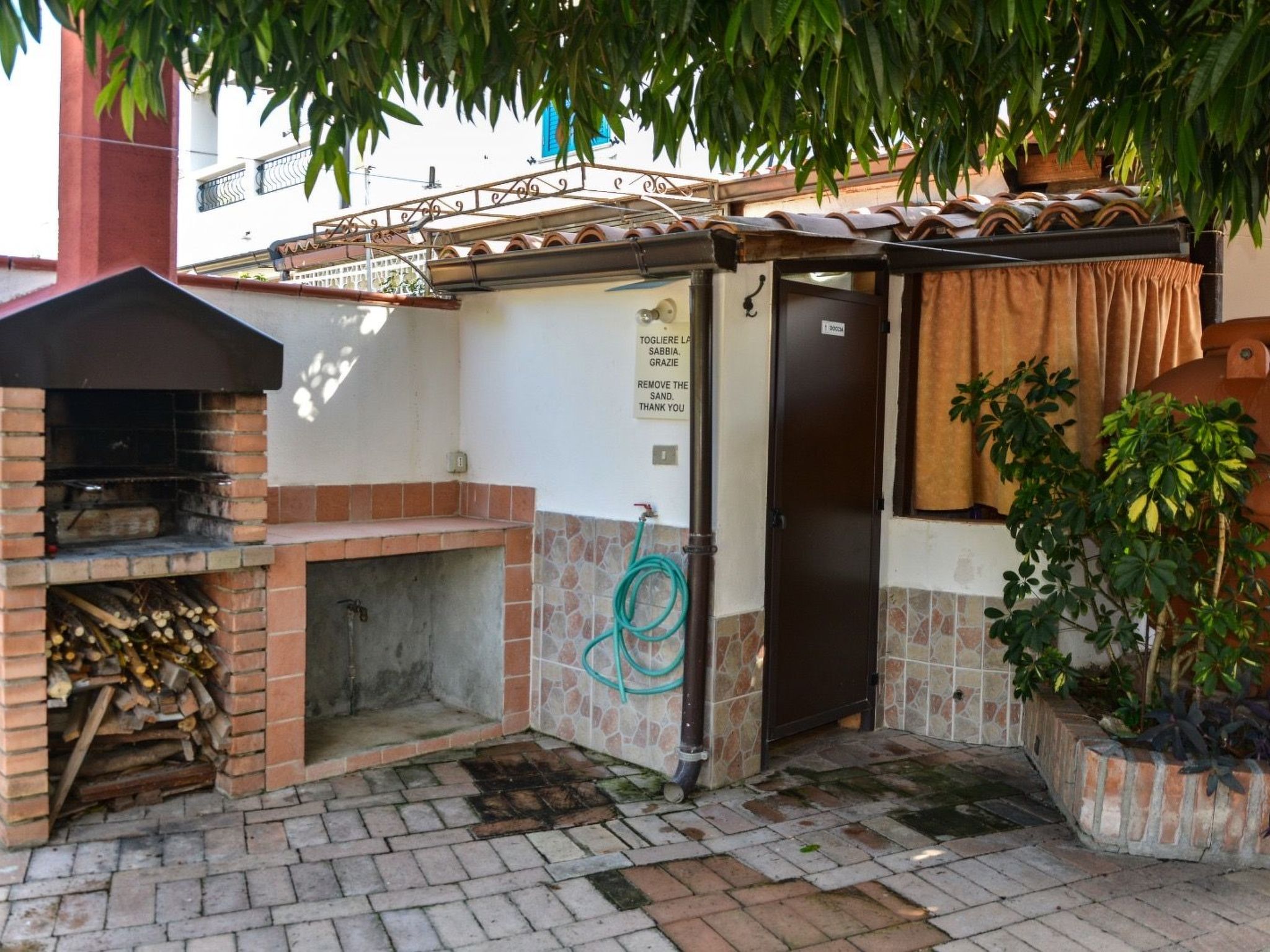 'Apartment' mit Grill-Image-tags.info