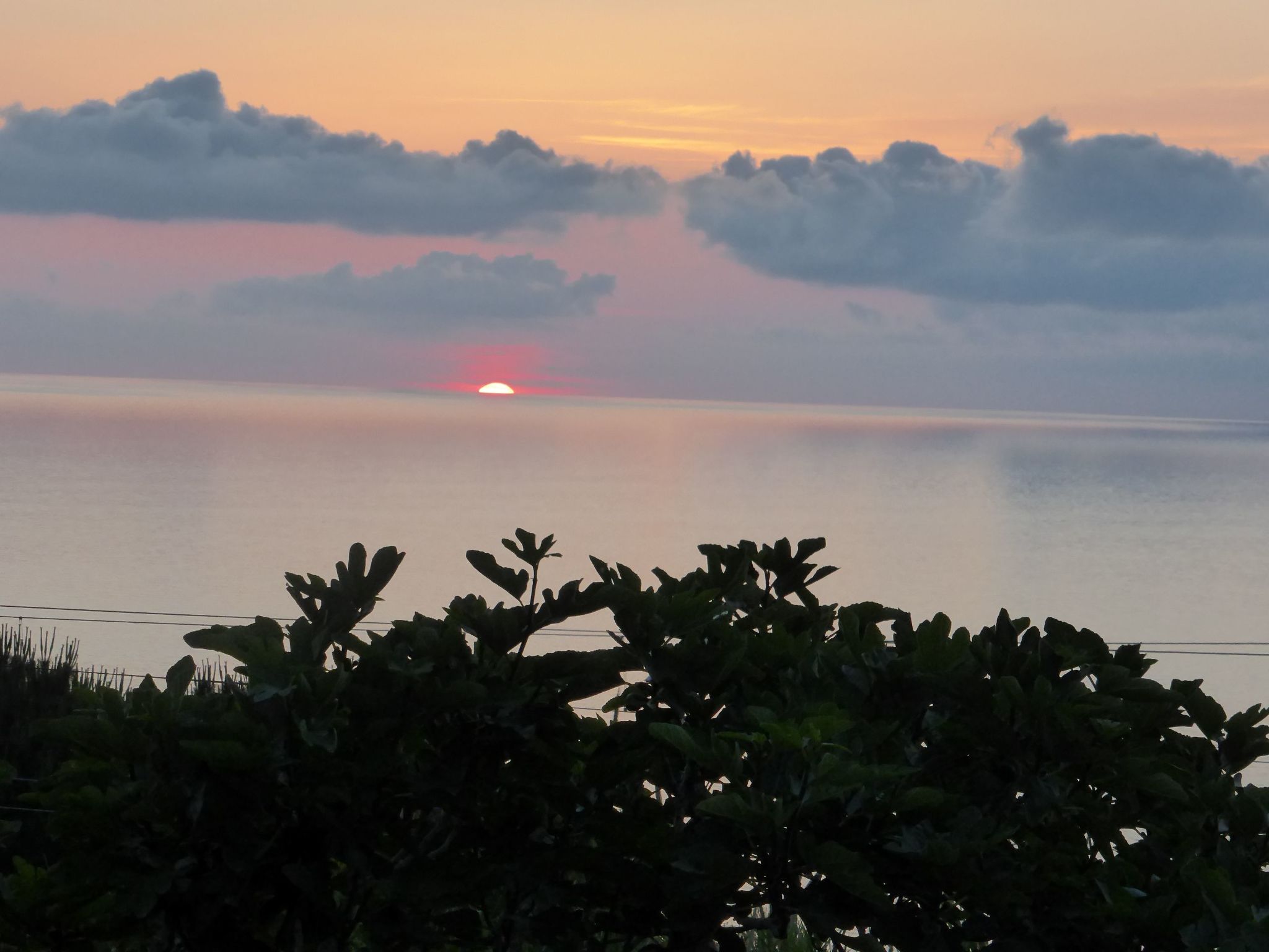 Ferienvilla bei Tropea mit Blick auf das Meer und die liparischen Inseln