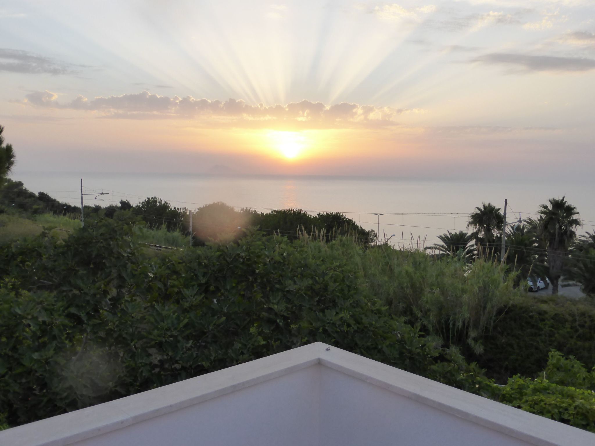 Ferienvilla bei Tropea mit Blick auf das Meer und die liparischen Inseln-Image-tags.info