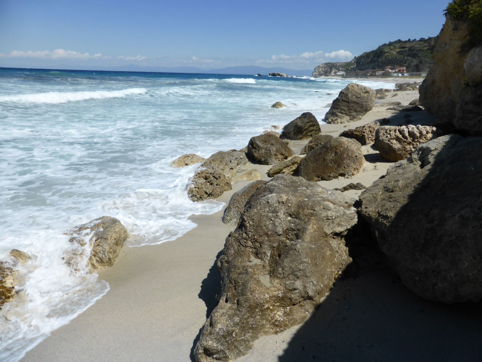 Ferienvilla bei Tropea mit Blick auf das Meer und die liparischen Inseln-Image-tags.info