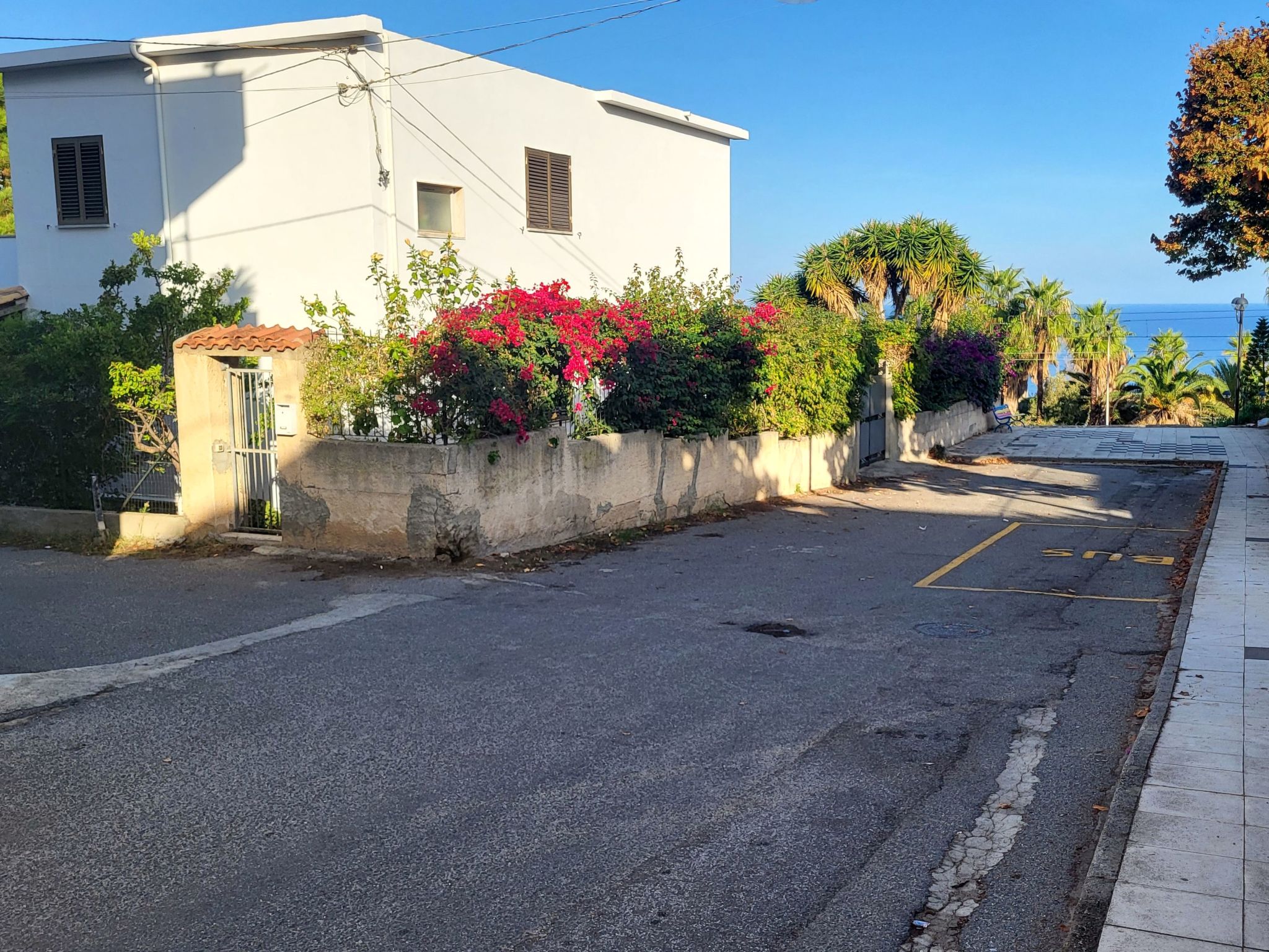 Ferienvilla bei Tropea mit Blick auf das Meer und die liparischen Inseln-Image-tags.info