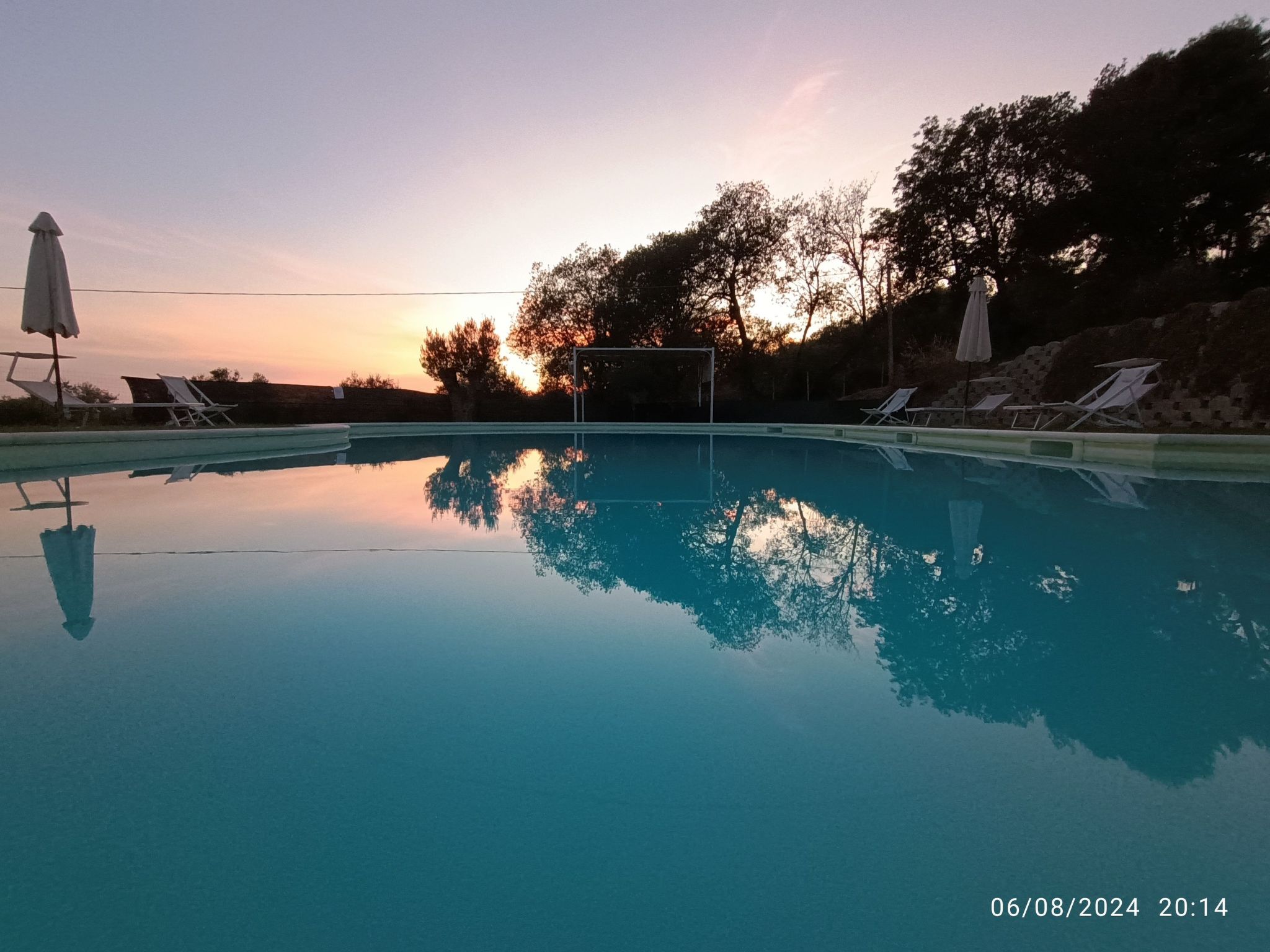 Villa im Grünen mit Schwimmbad, in der Nähe des Meeres