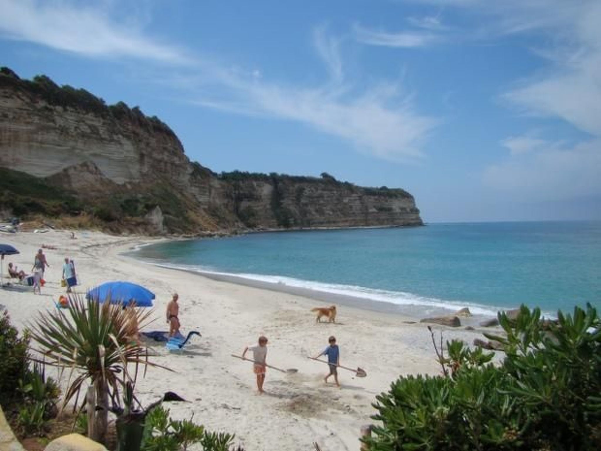 Villa im Grünen mit Schwimmbad, in der Nähe des Meeres