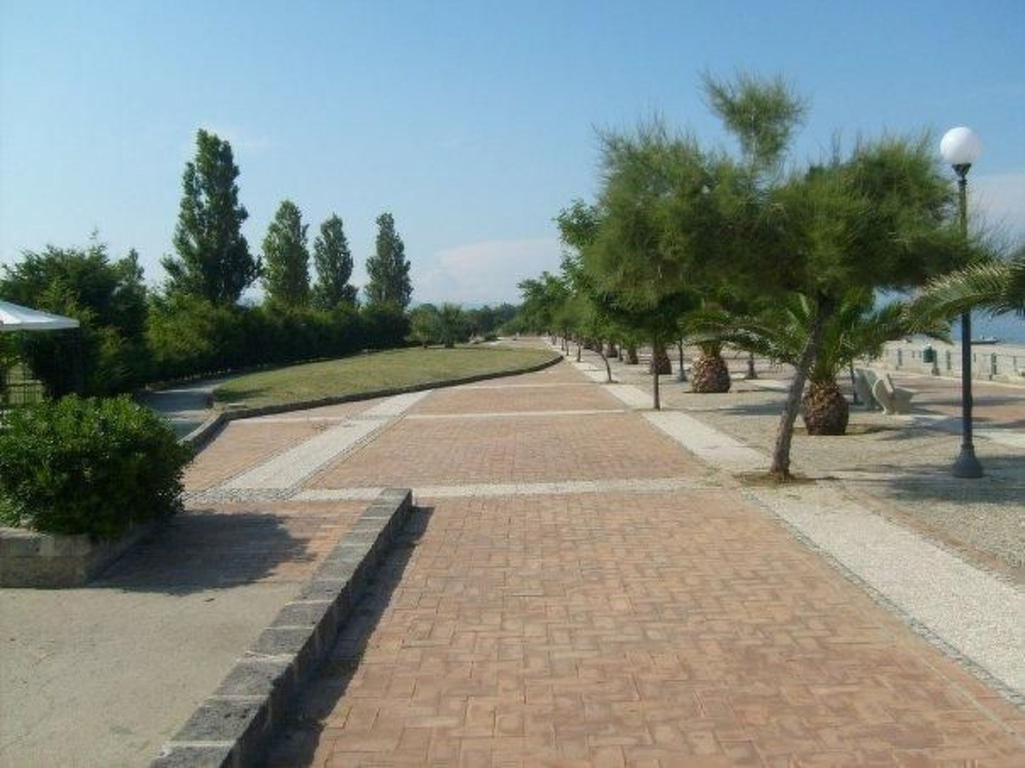 In Badolato Marina-Image-tags.info