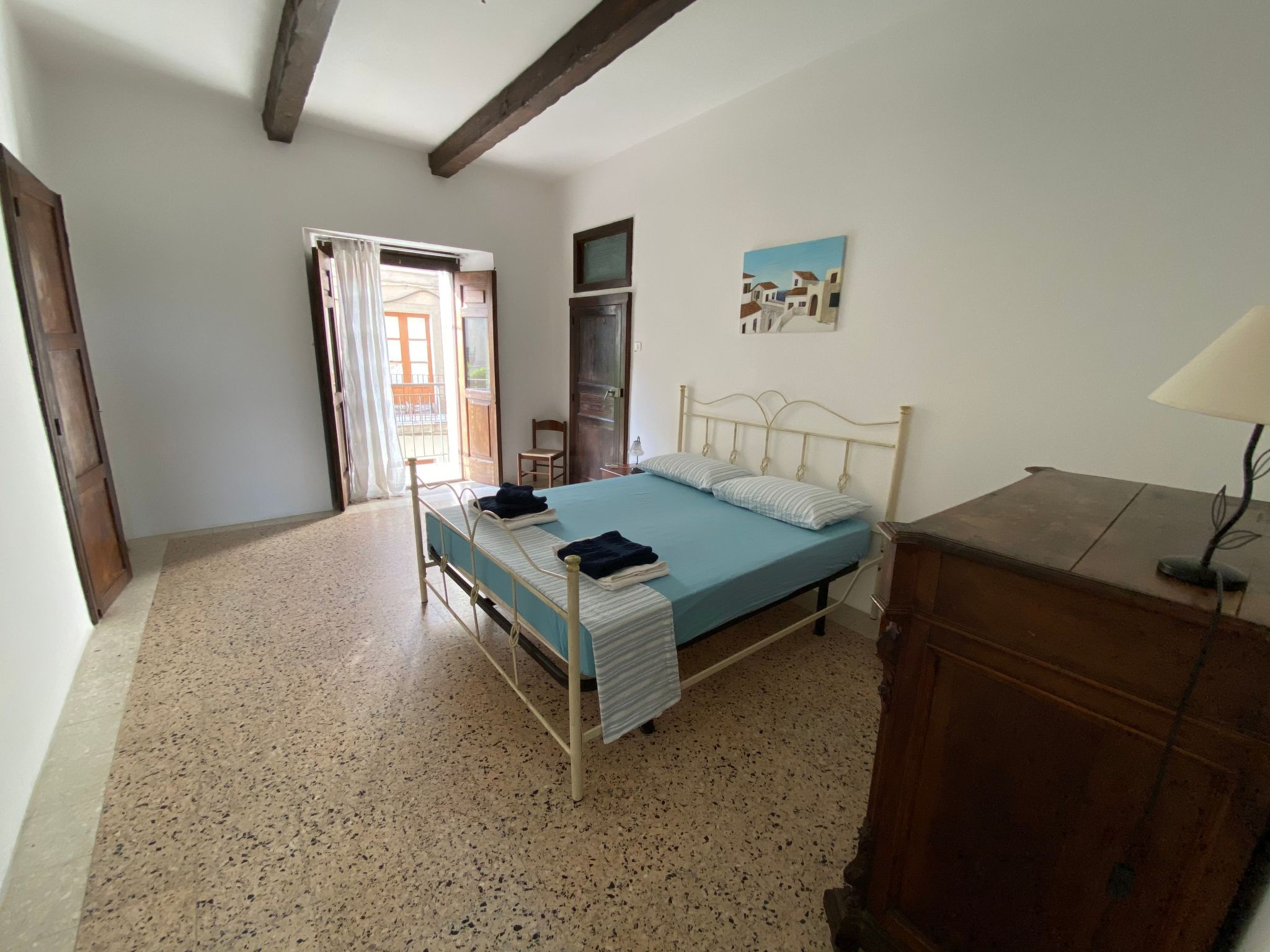 Geräumige Artemide-Wohnung mit Terrasse-Binnen