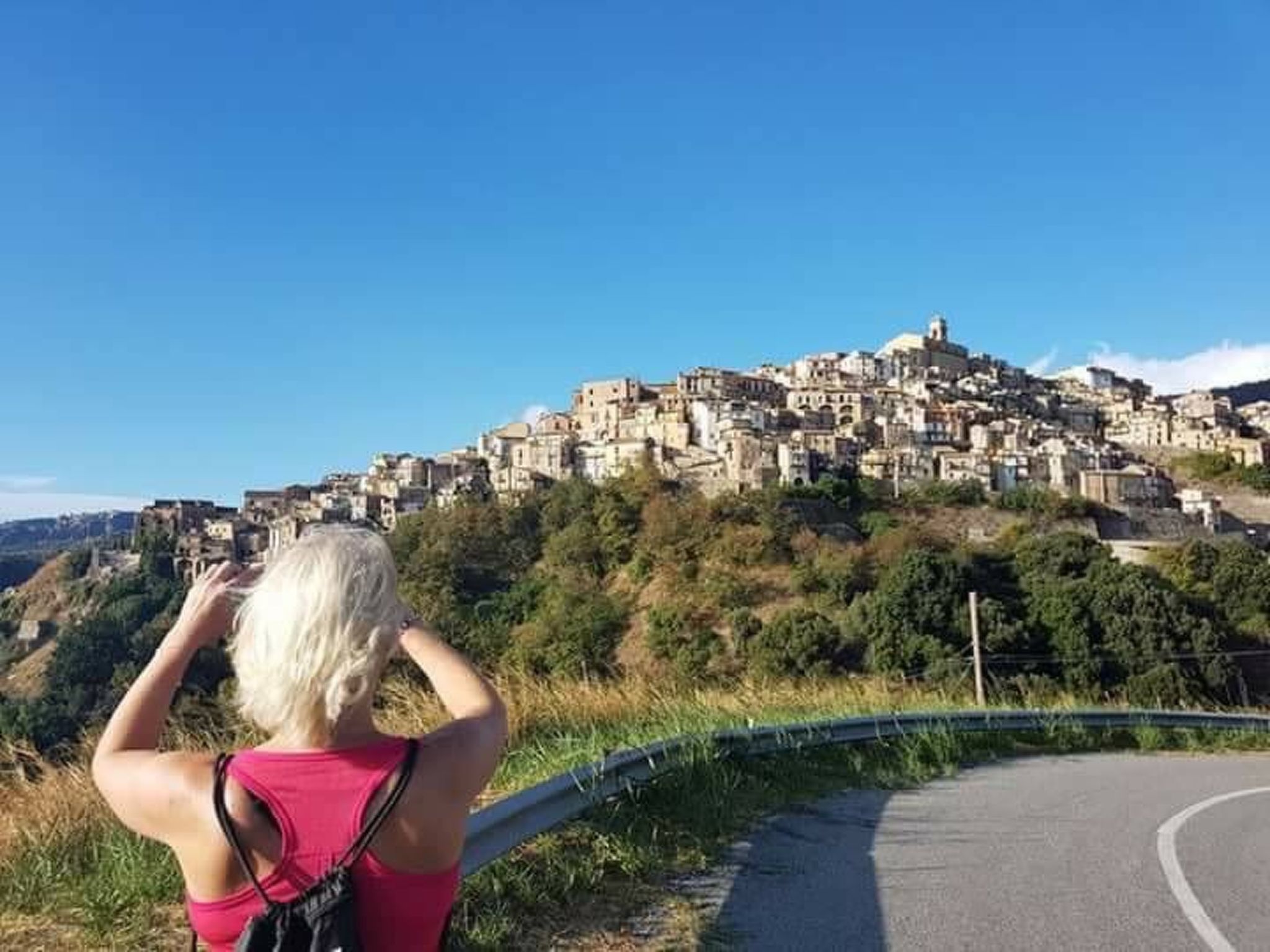 Geräumige Artemide-Wohnung mit Terrasse-Image-tags.info