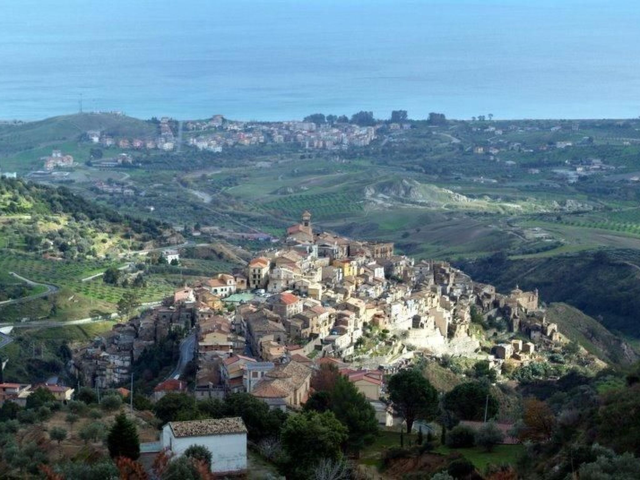 Geräumige Artemide-Wohnung mit Terrasse-Image-tags.info