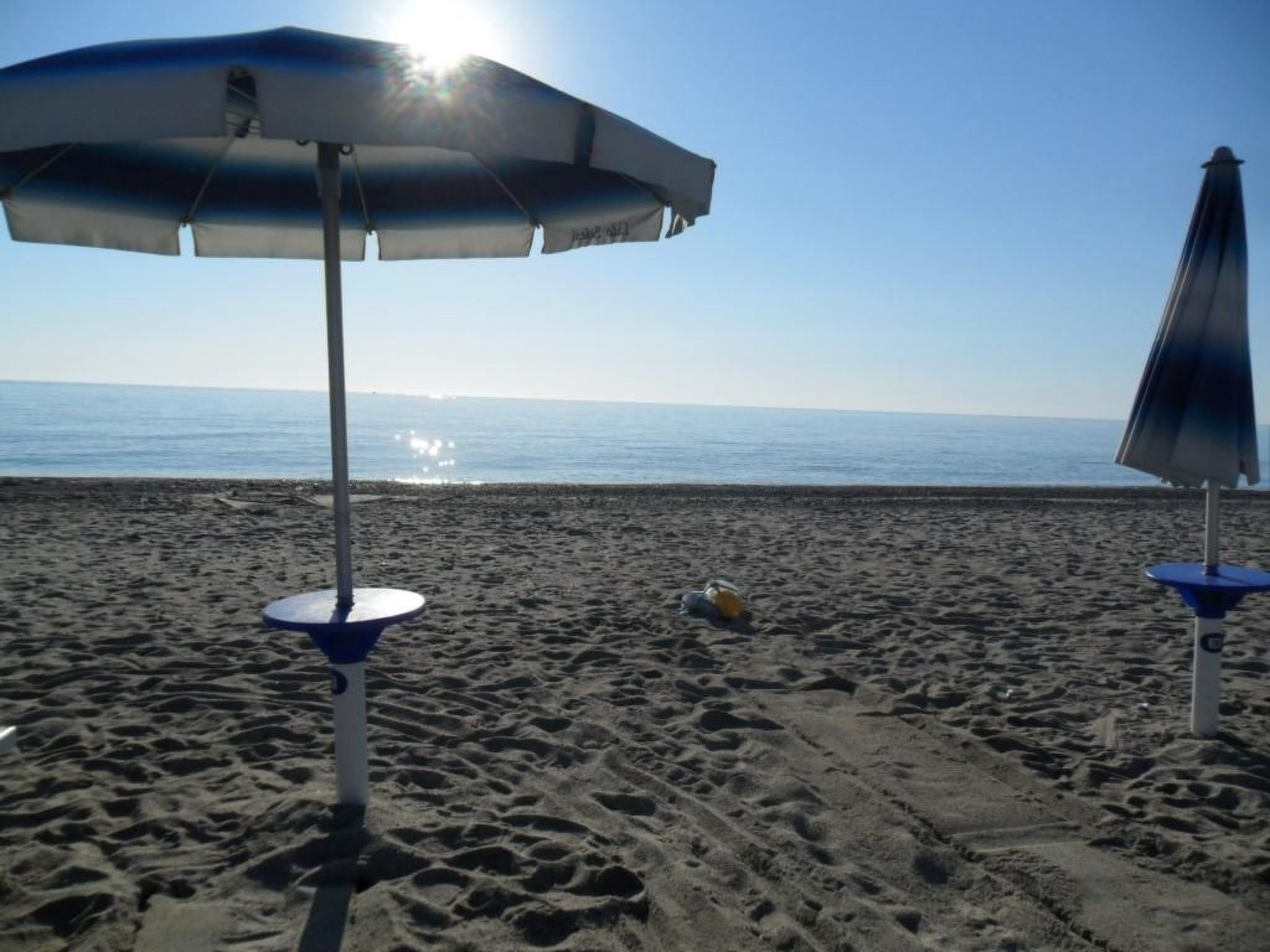 Geräumige Artemide-Wohnung mit Terrasse-Image-tags.info