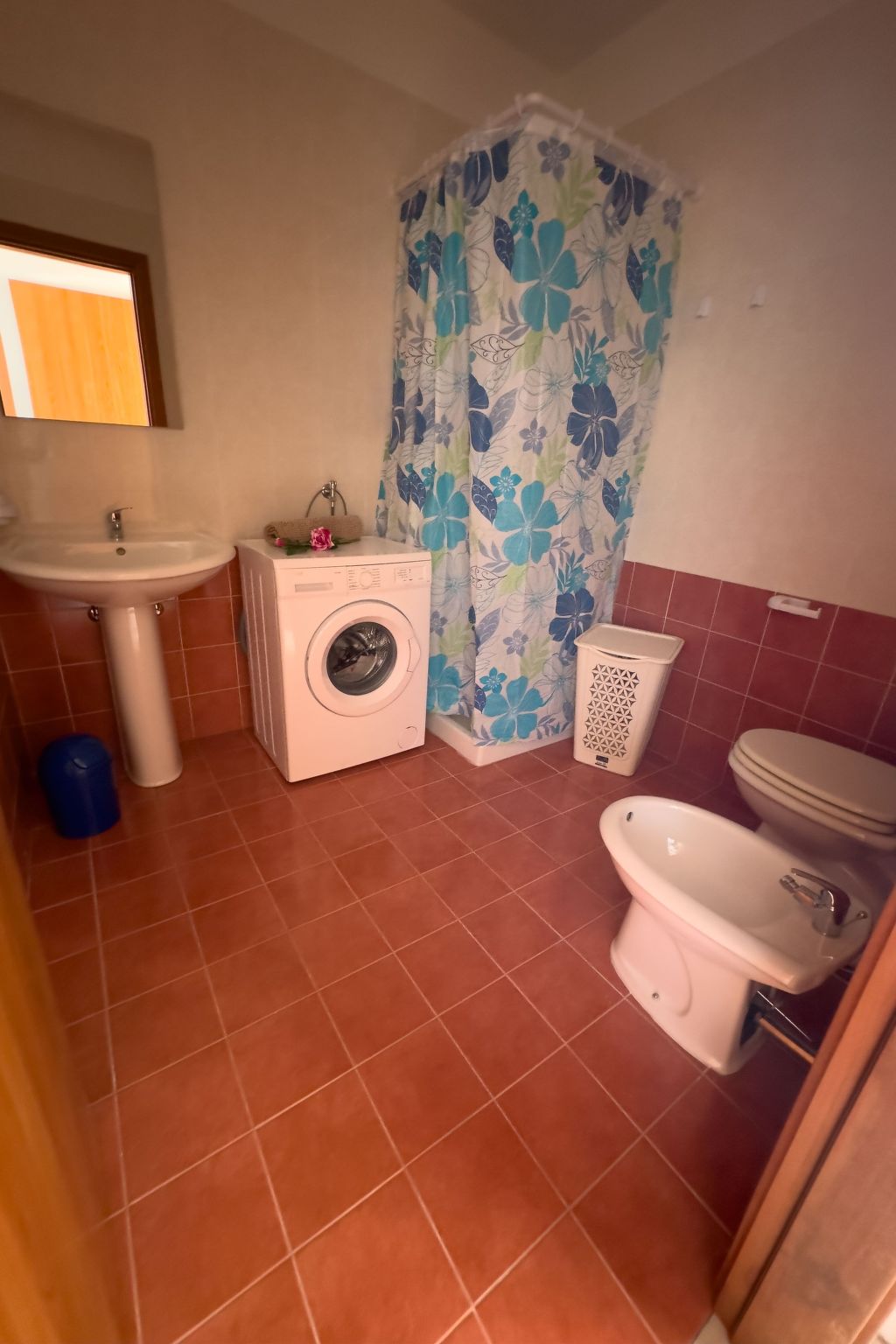 Wunderschöne Wohnung mit kostenlosem Parkplatz-Image-tags.info