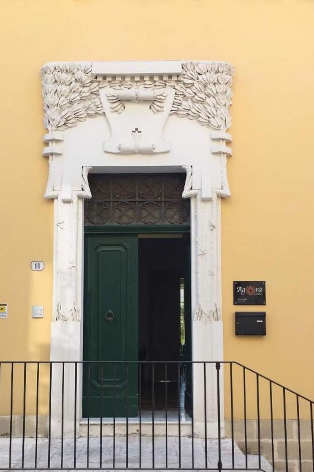 Agora-Wohnungen" in prestigeträchtigem historischen Gebäude-Binnen