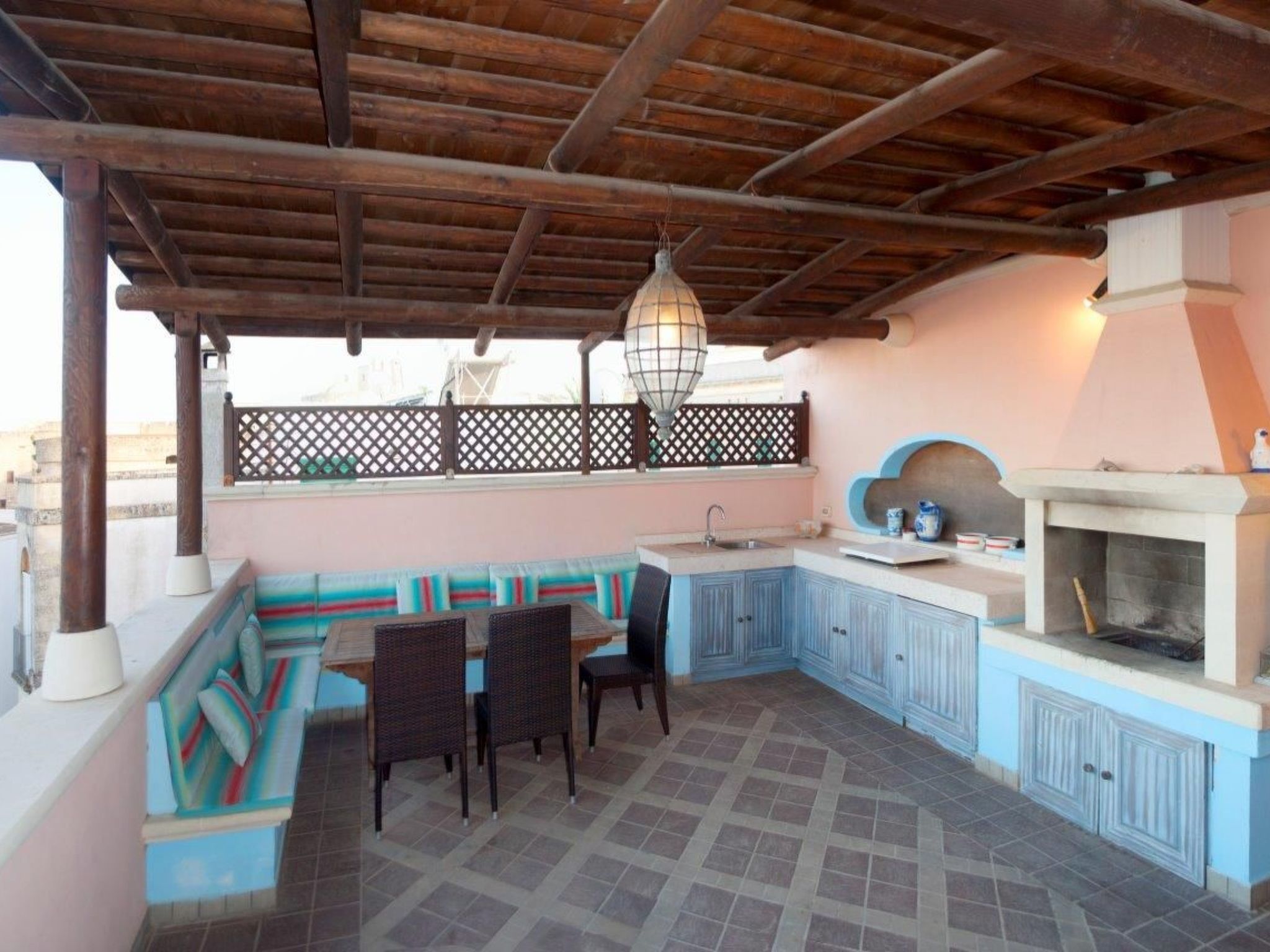 Photo of Unterkunft über den Dächern von Otranto mit riesiger Dachterrasse