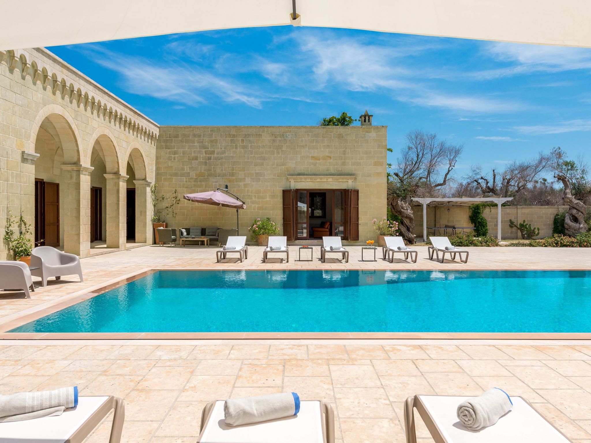 Modernes Bauernhaus mit Pool in der Nähe von Otranto-Salento-Image-tags.info