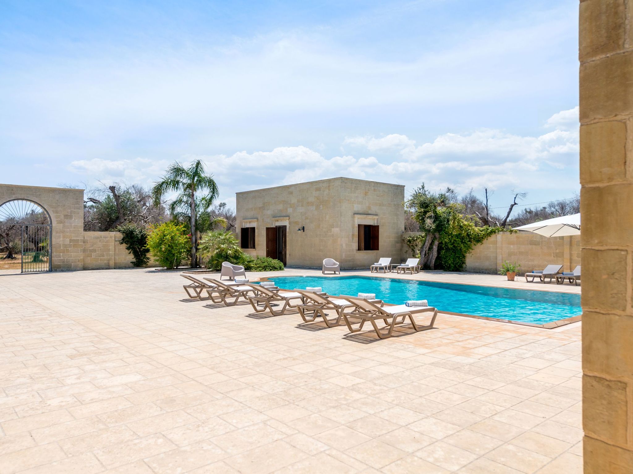 Modernes Bauernhaus mit Pool in der Nähe von Otranto-Salento-Image-tags.info