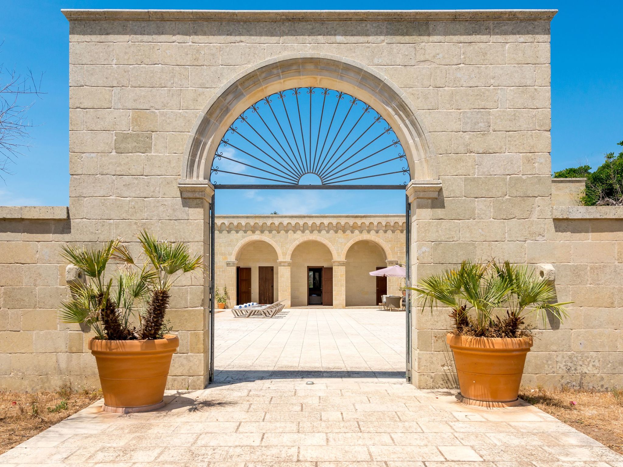 Modernes Bauernhaus mit Pool in der Nähe von Otranto-Salento-Image-tags.info