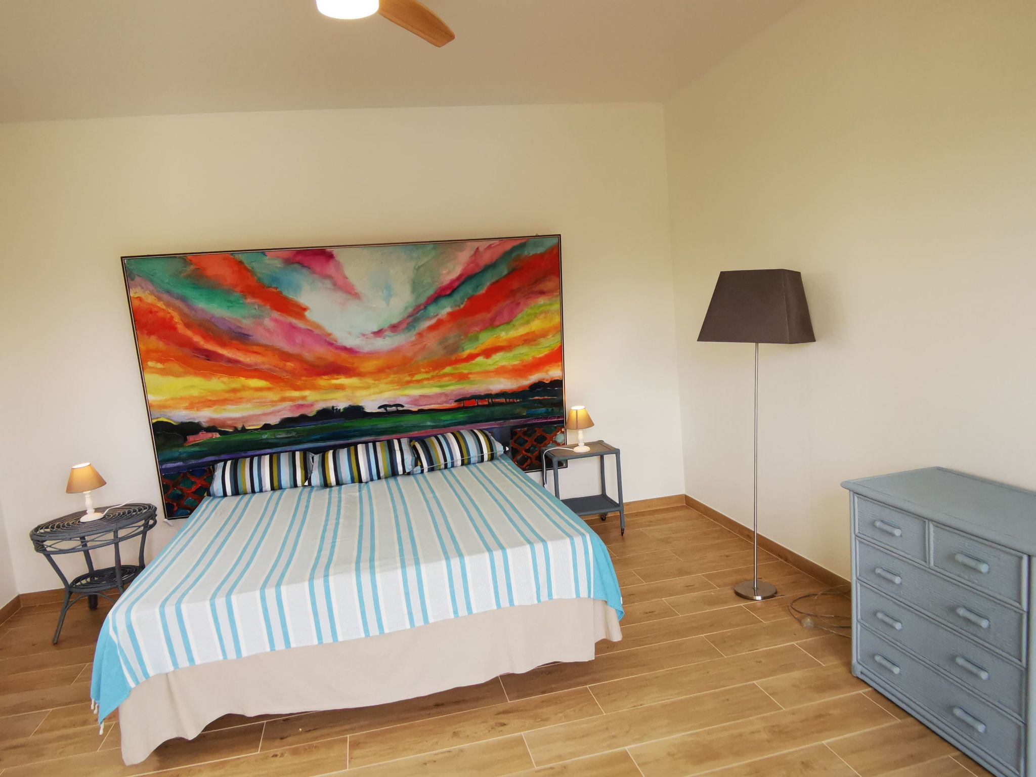 Sirgole Rosa-Drinnen