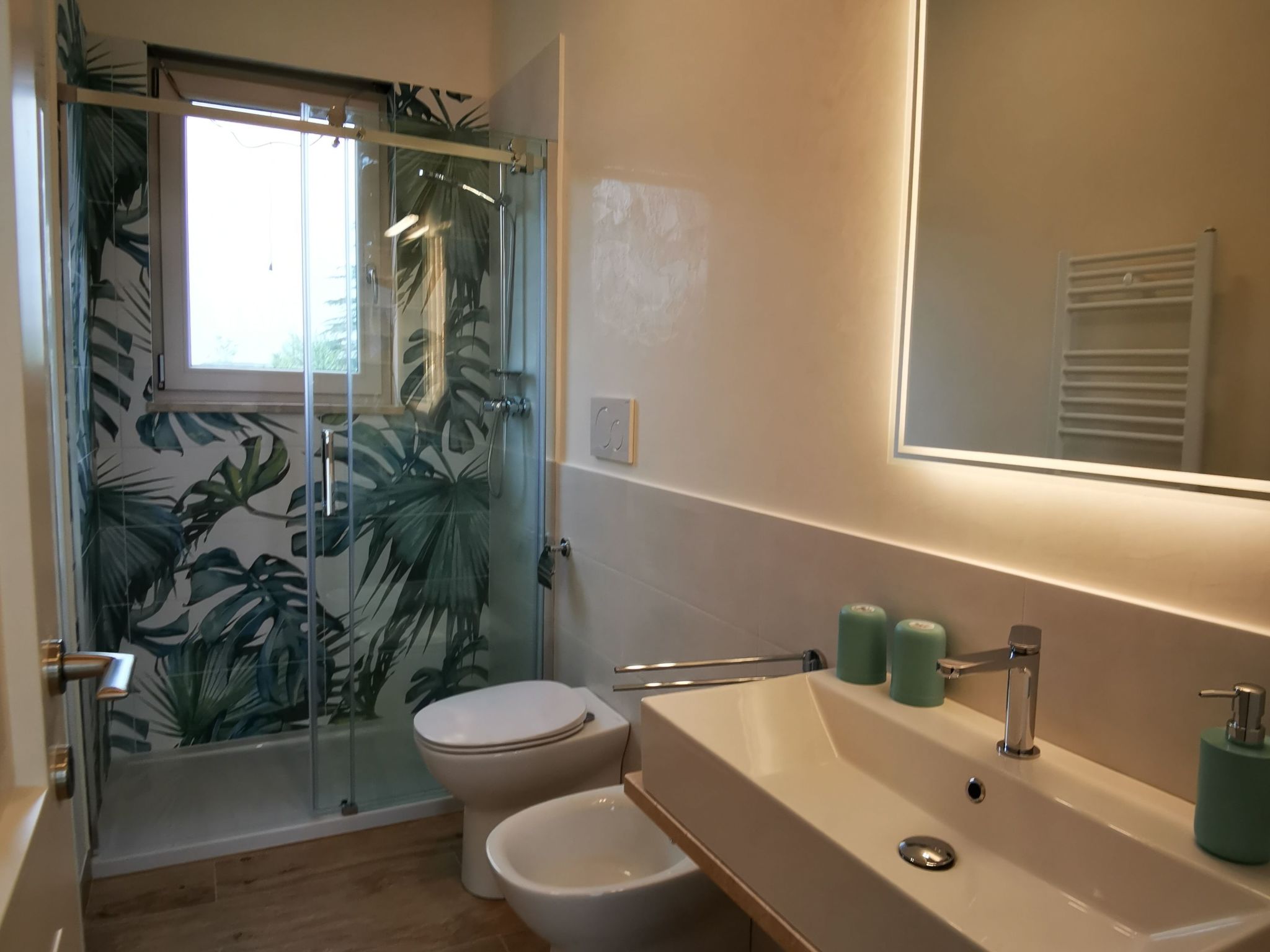 Sirgole Rosa-Drinnen