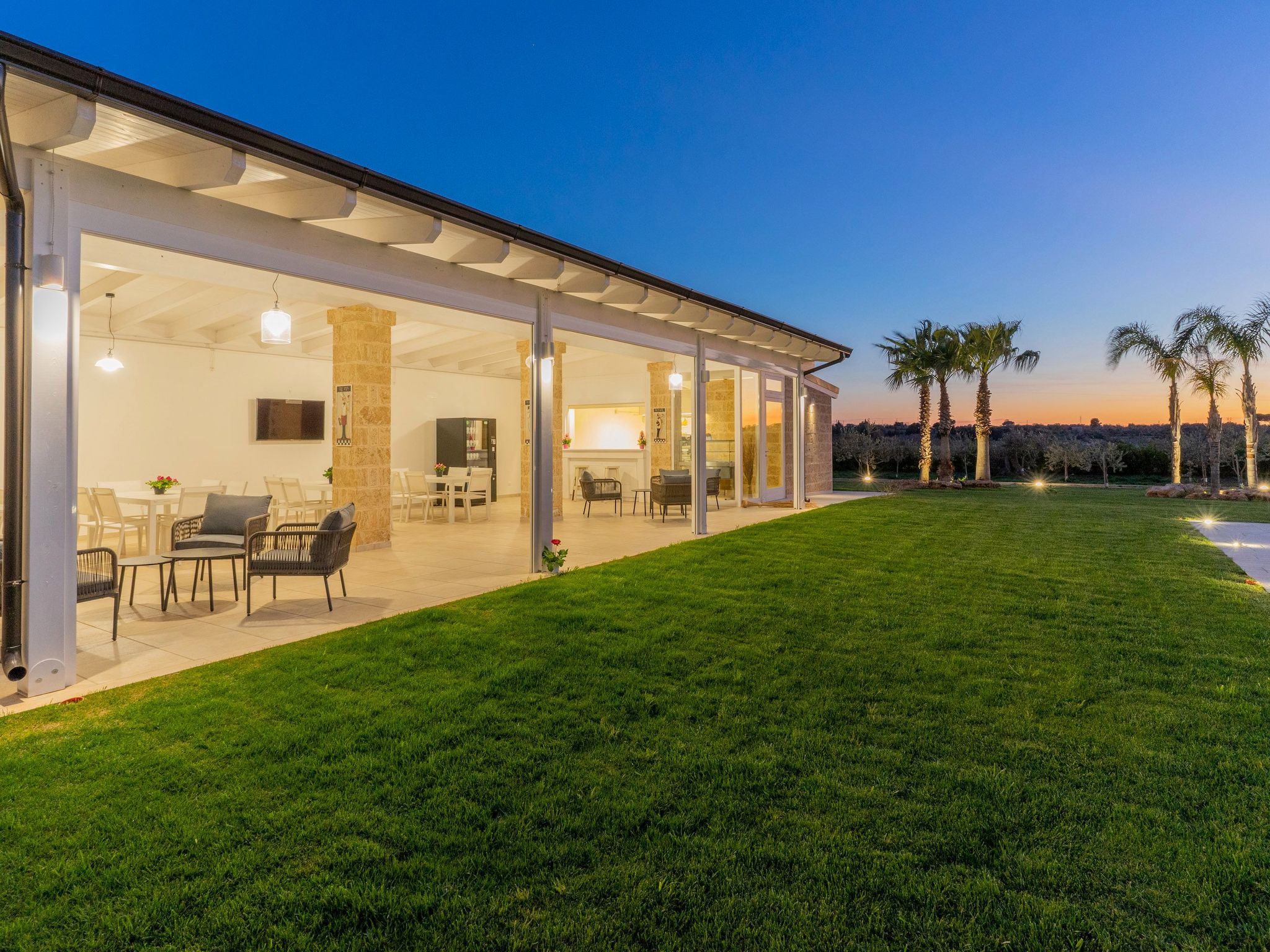 Haus in Casarano mit Außenhof-Binnen