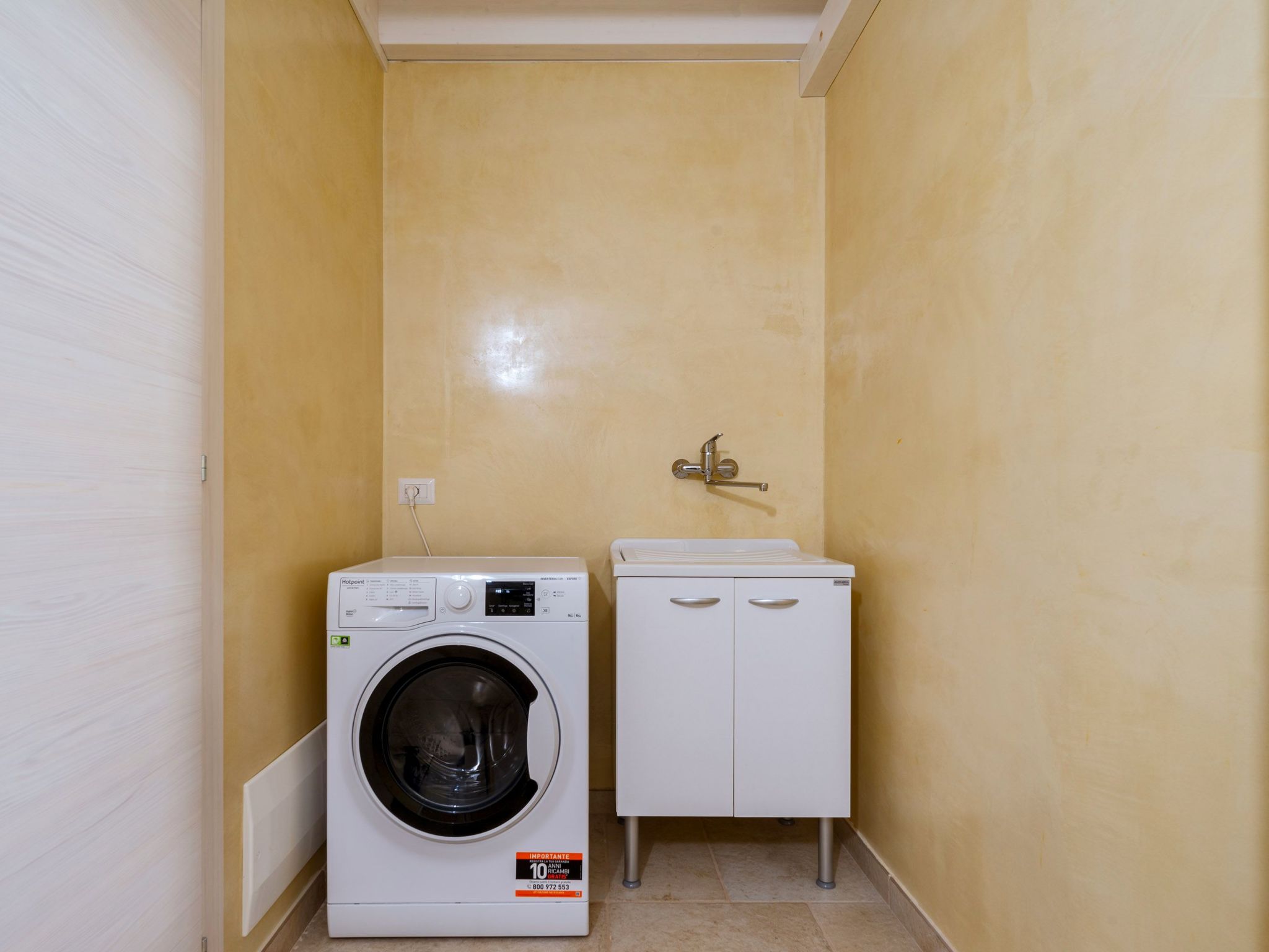 Haus in Casarano mit Außenhof-Drinnen