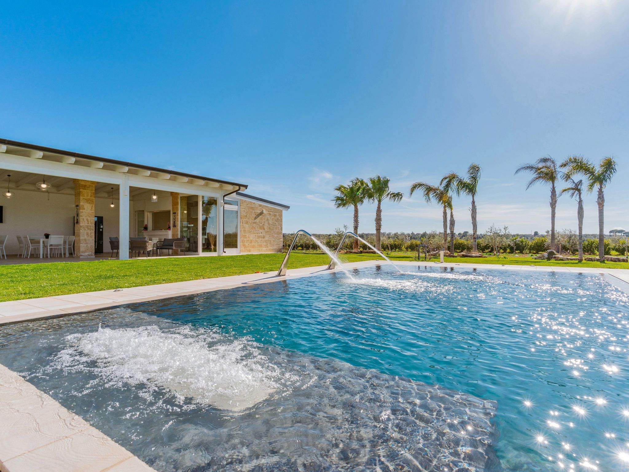 Haus in Casarano mit Außenhof-Binnen