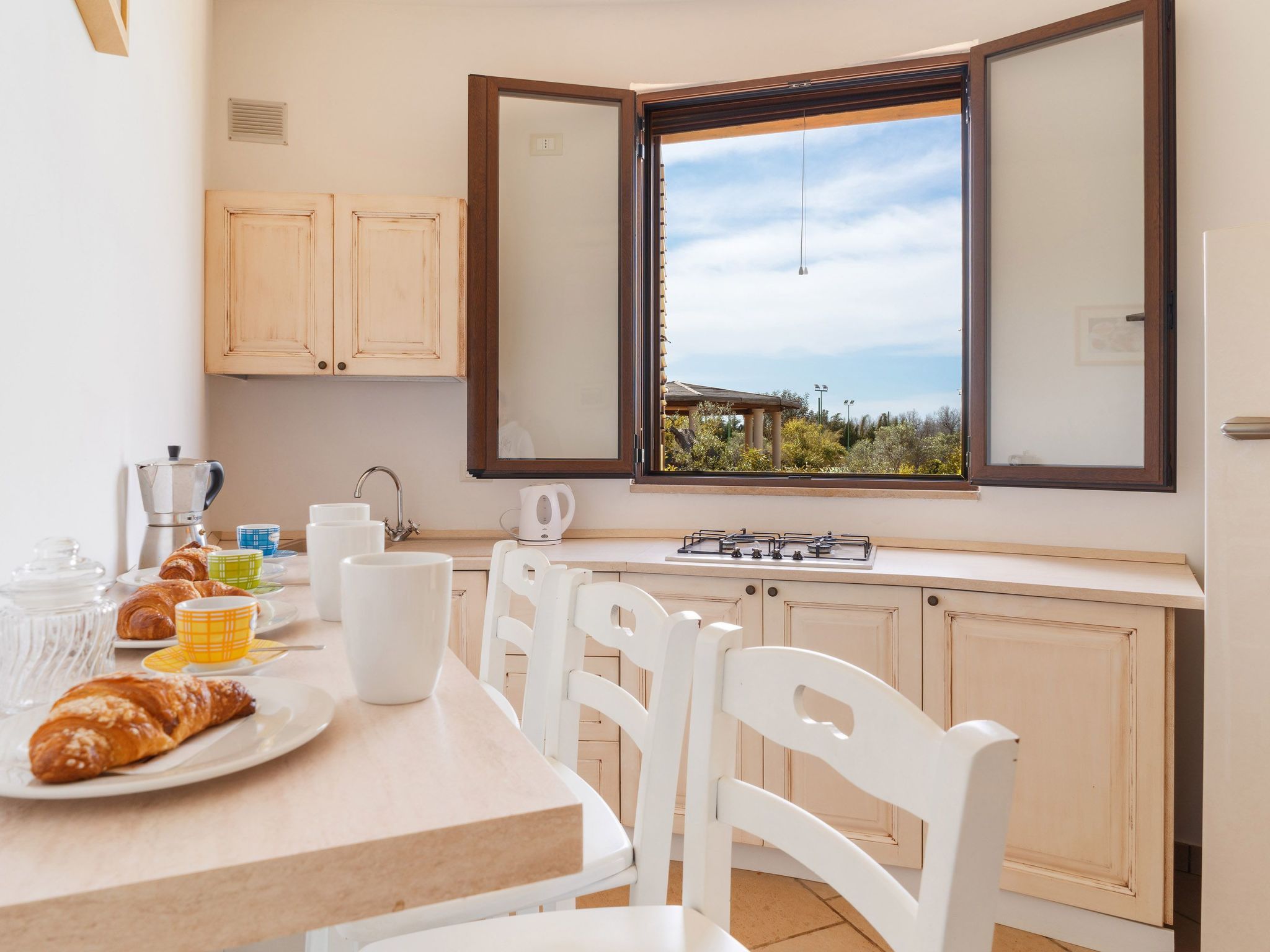 I FURNEDDHRI - Wohnstruktur bestehend aus 4 Trulli mit Schwimmbad-Drinnen