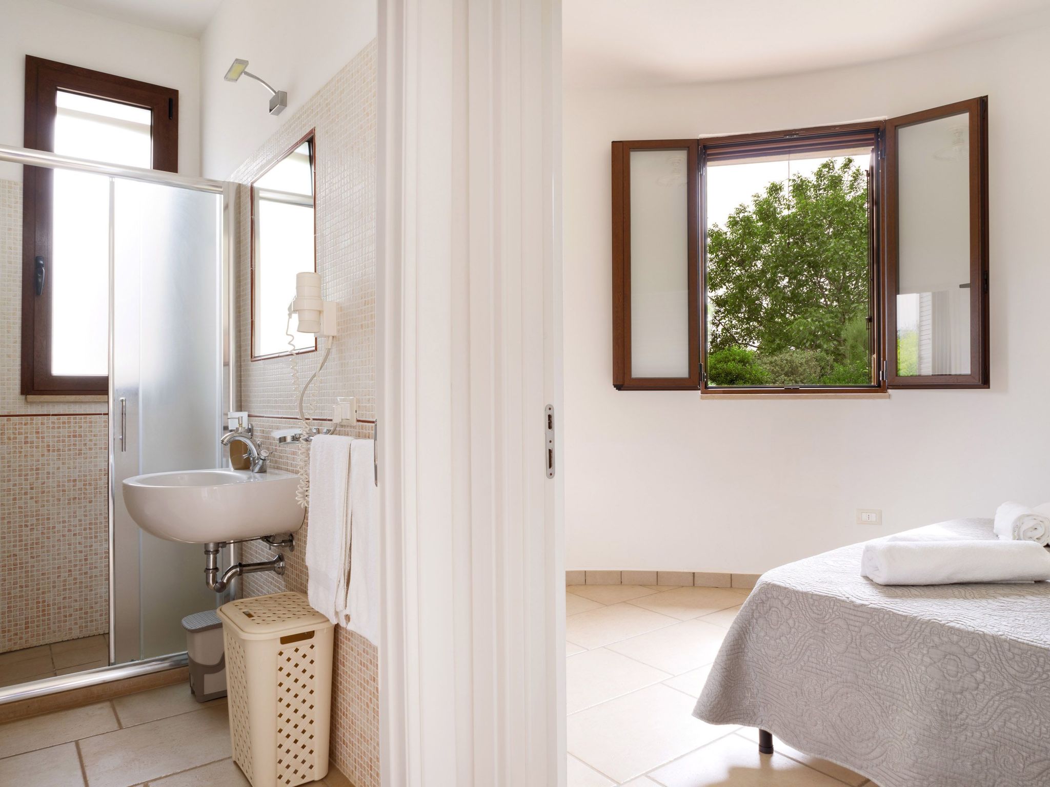 I FURNEDDHRI - Wohnstruktur bestehend aus 4 Trulli mit Schwimmbad