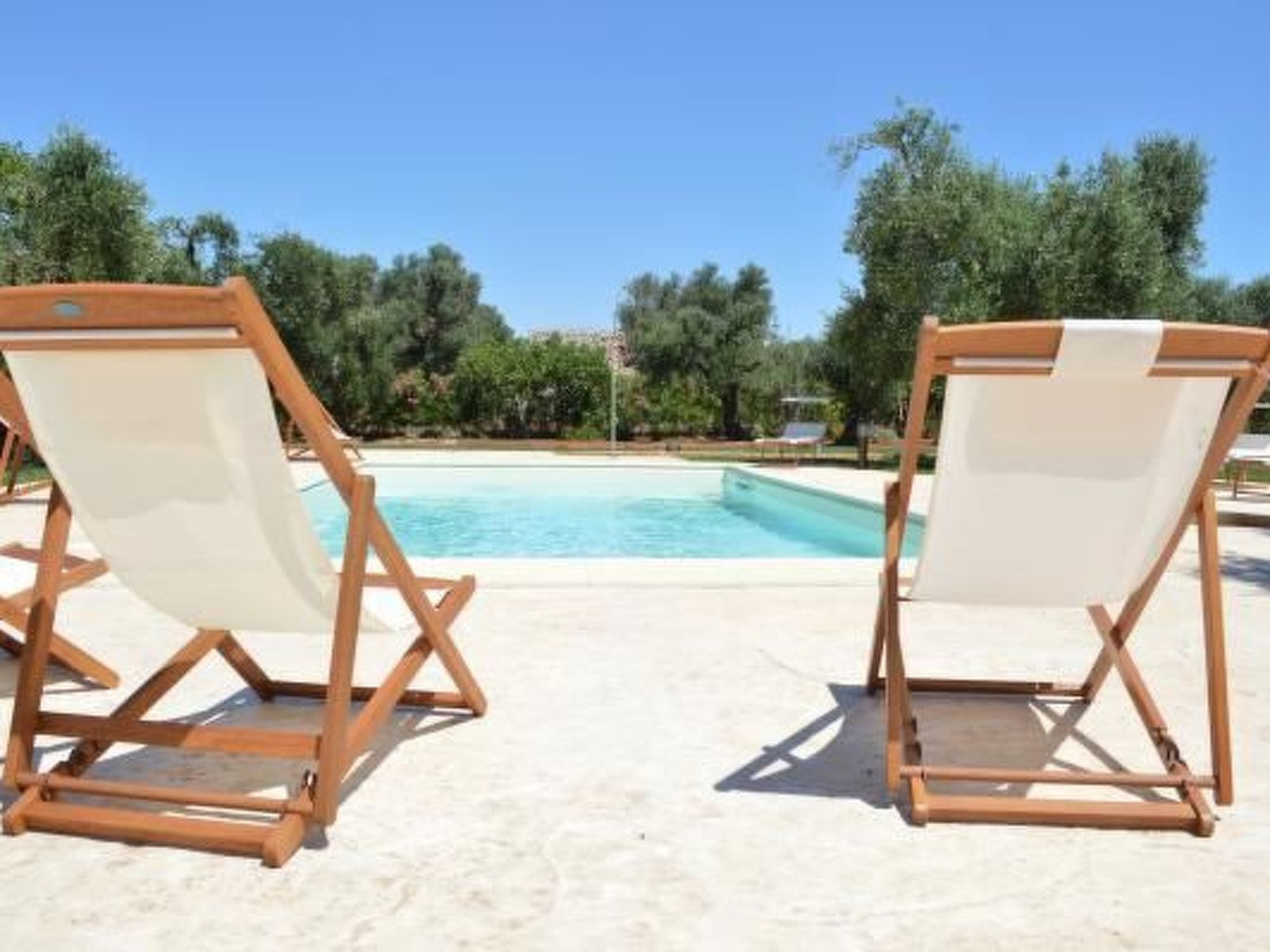 I FURNEDDHRI - Wohnstruktur bestehend aus 4 Trulli mit Schwimmbad-Drinnen