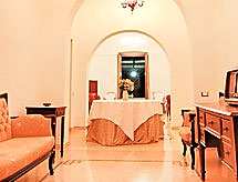 Maison Tenuta Nucci