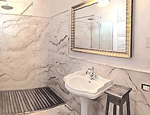 Maison Tenuta Nucci
