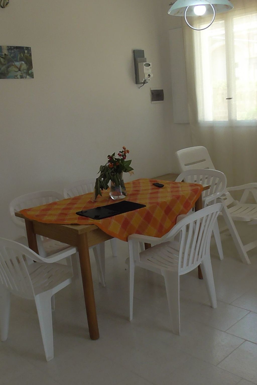 Kleine Villa mit geschlossenem Garten in Parabita-Binnen