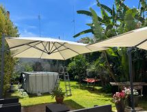 Exklusive Wohnung mit Garten