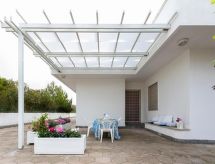 Residence Daniela A: Vakantiehuis op 100m van zee in Salento voor 7 personen - thumbnail 2