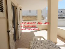 Helles, einladendes Appartement mit überdachter Veranda in Strandnähe