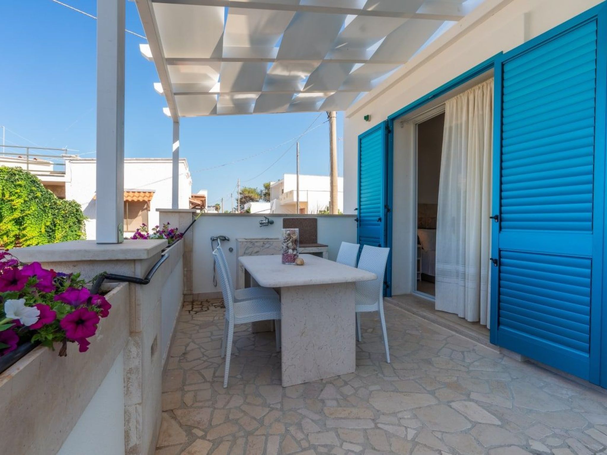 Wohnung mit Wasserblick-Dedans