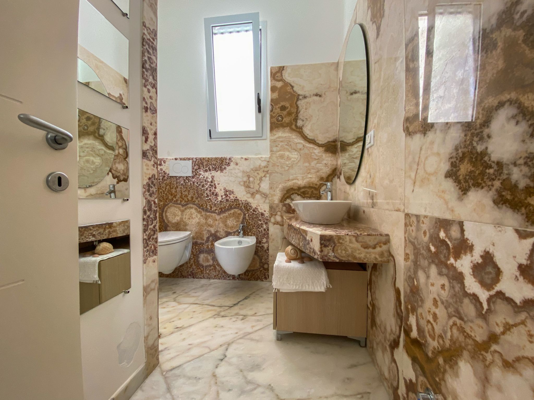 Blaue Wohnung-Drinnen