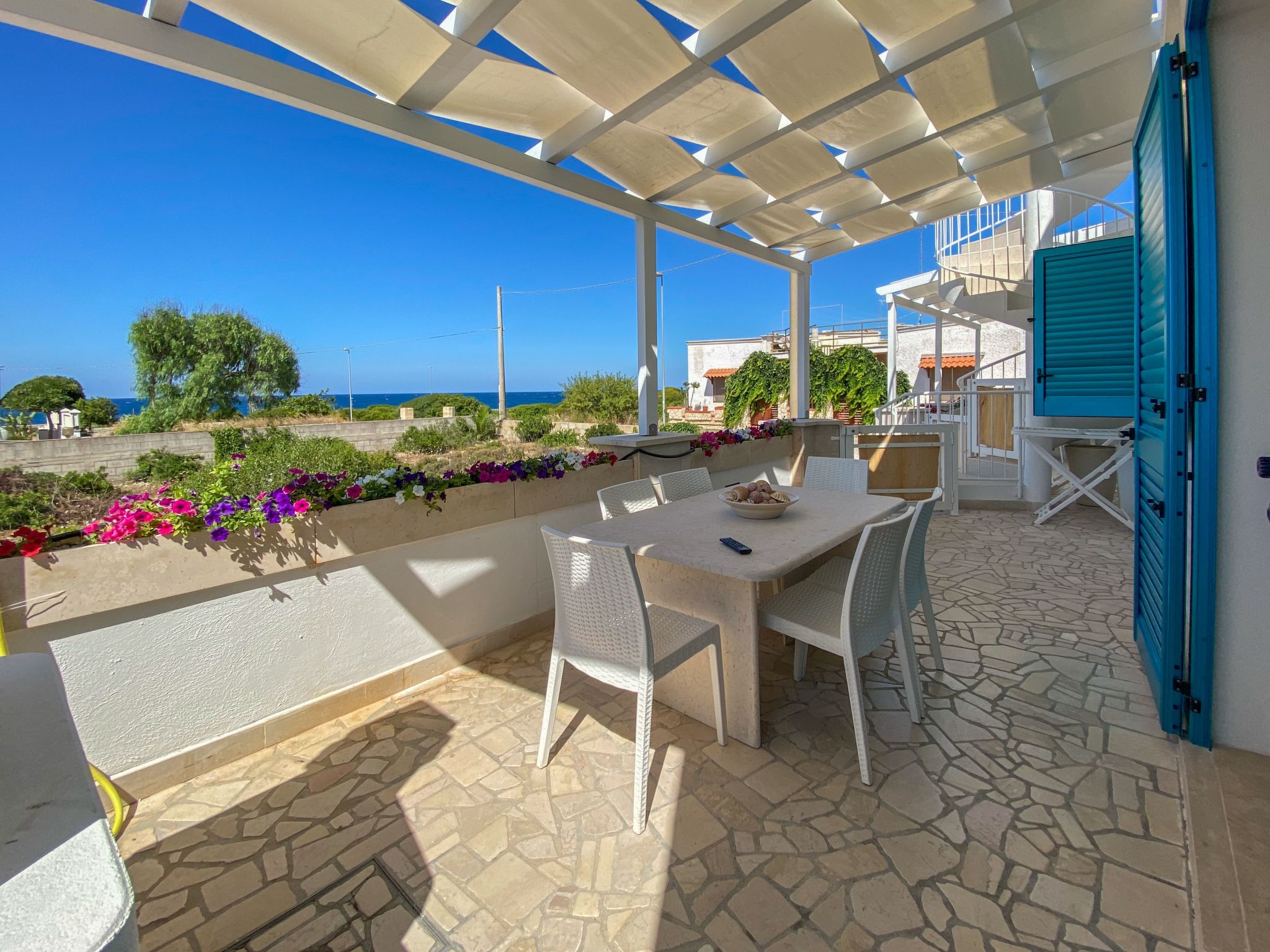 Blaue Wohnung-Drinnen