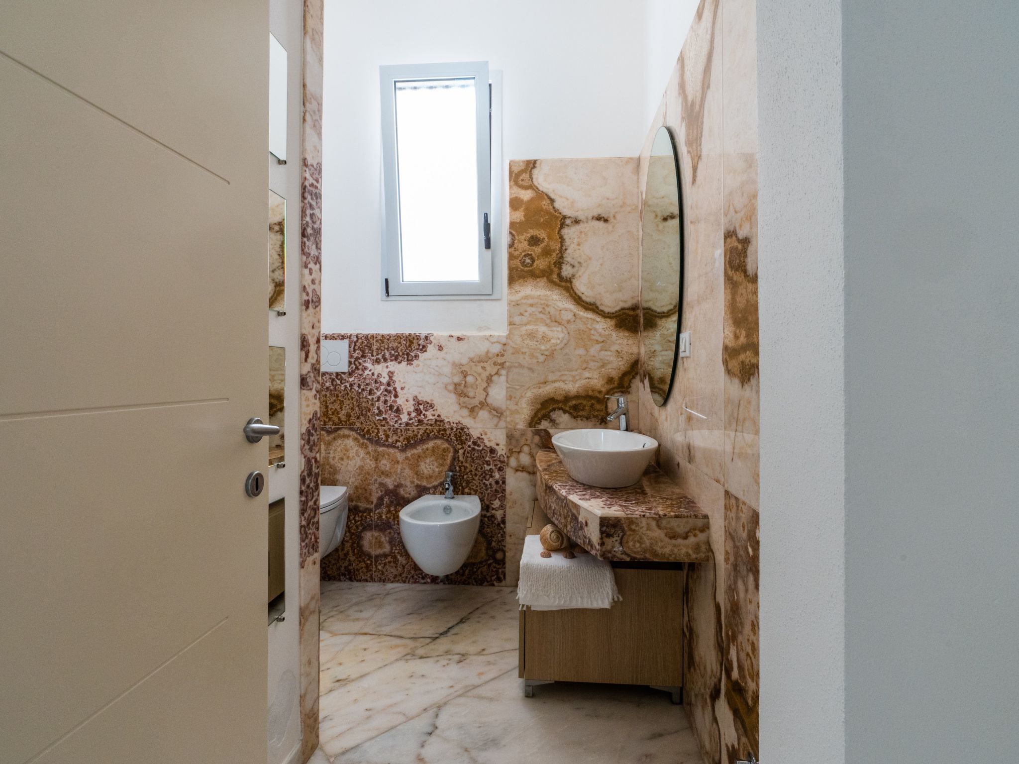 Blaue Wohnung-Drinnen