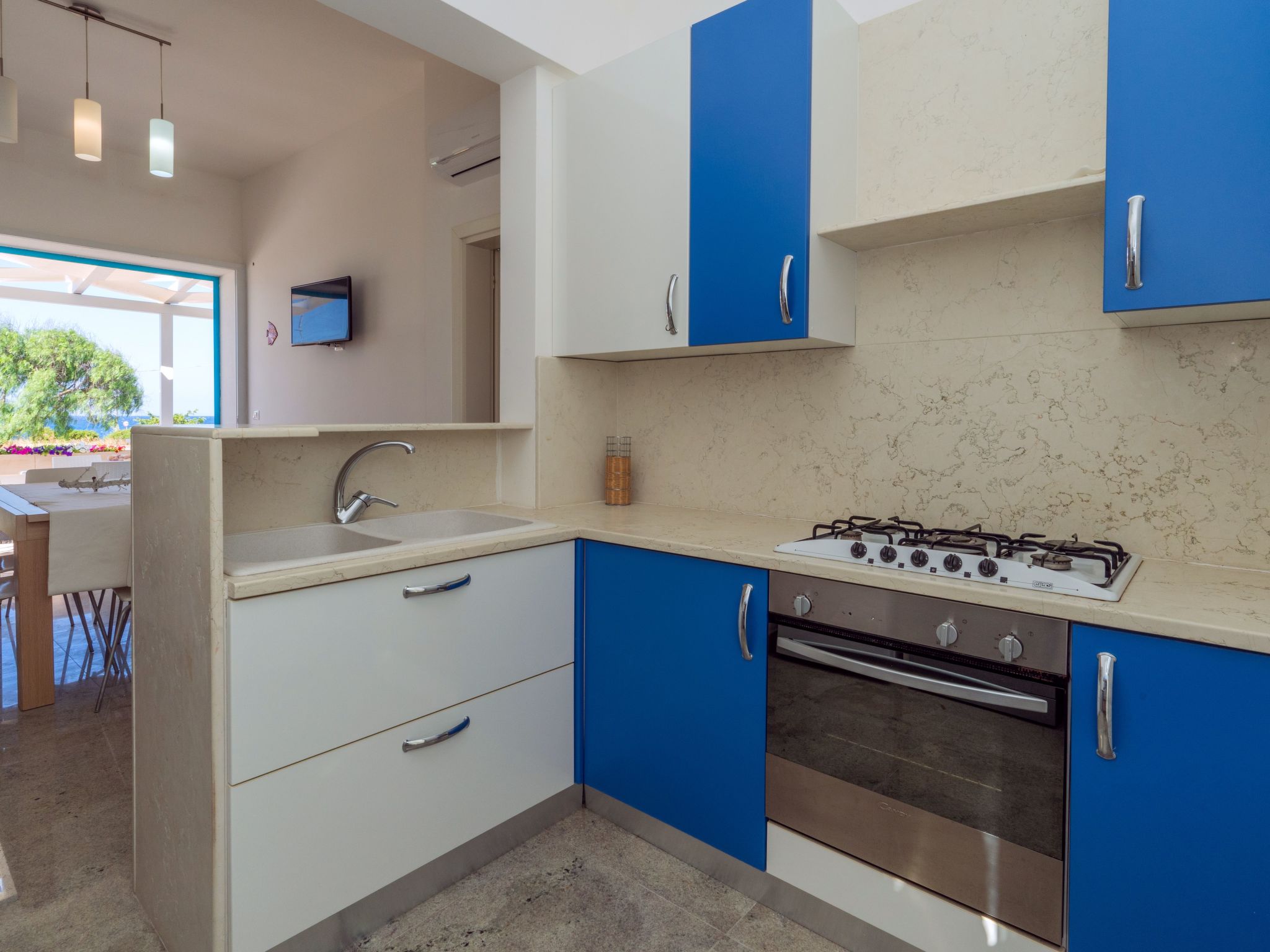 Blaue Wohnung-Drinnen