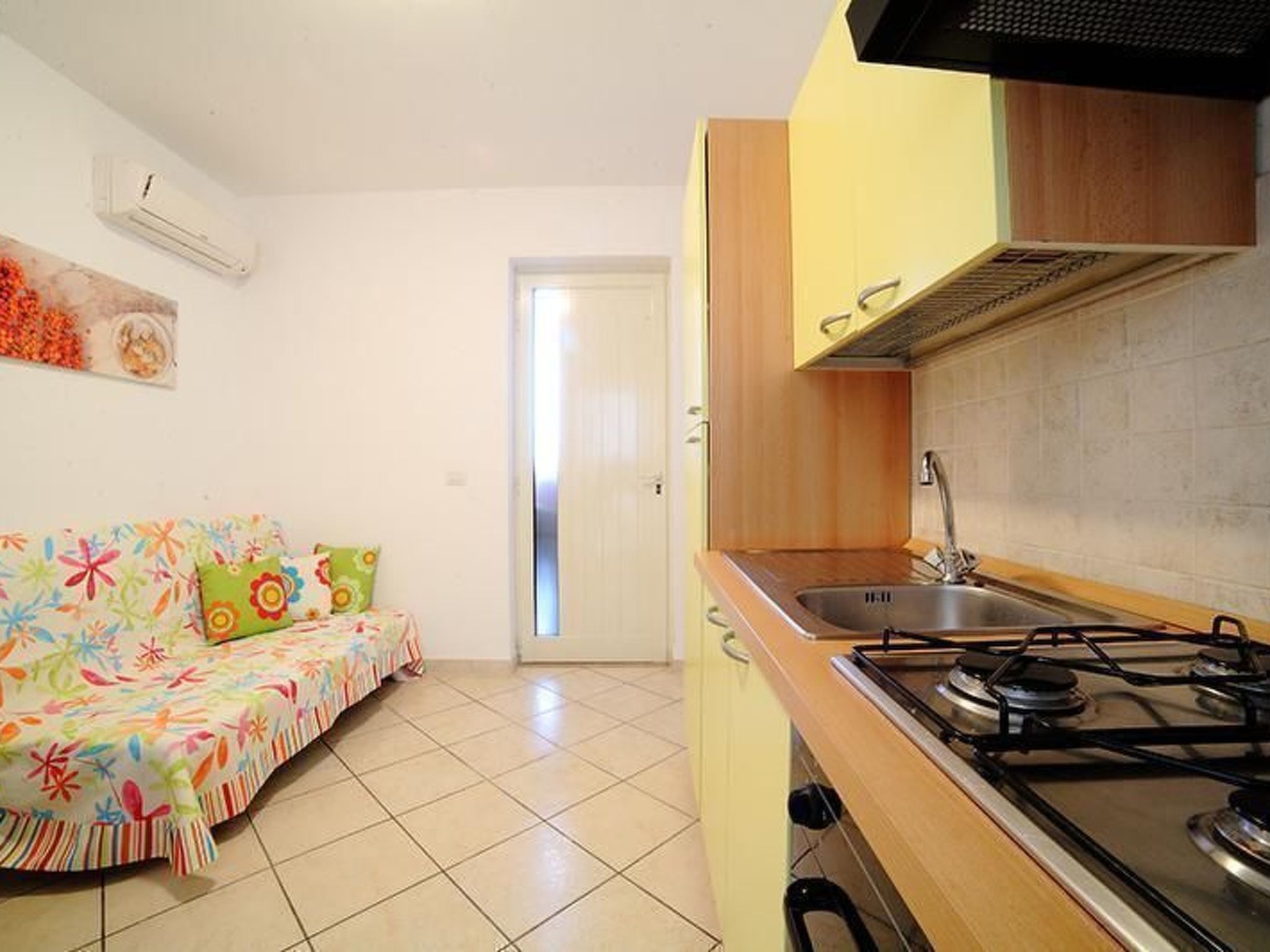 In Torre Mozza mit Terrasse-Drinnen