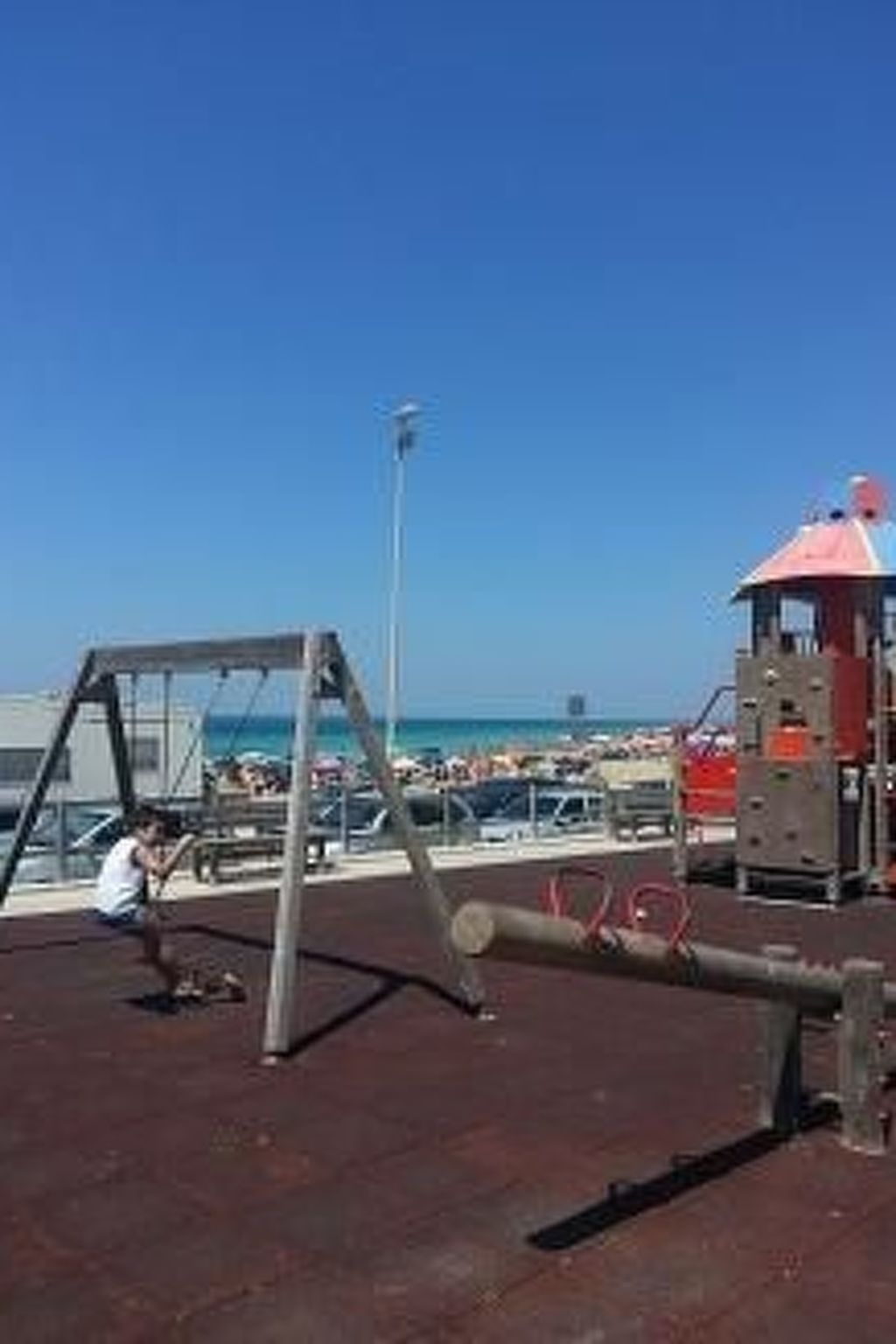 Apartment Zeus Apollo mit mölierter Terrasse-Binnen