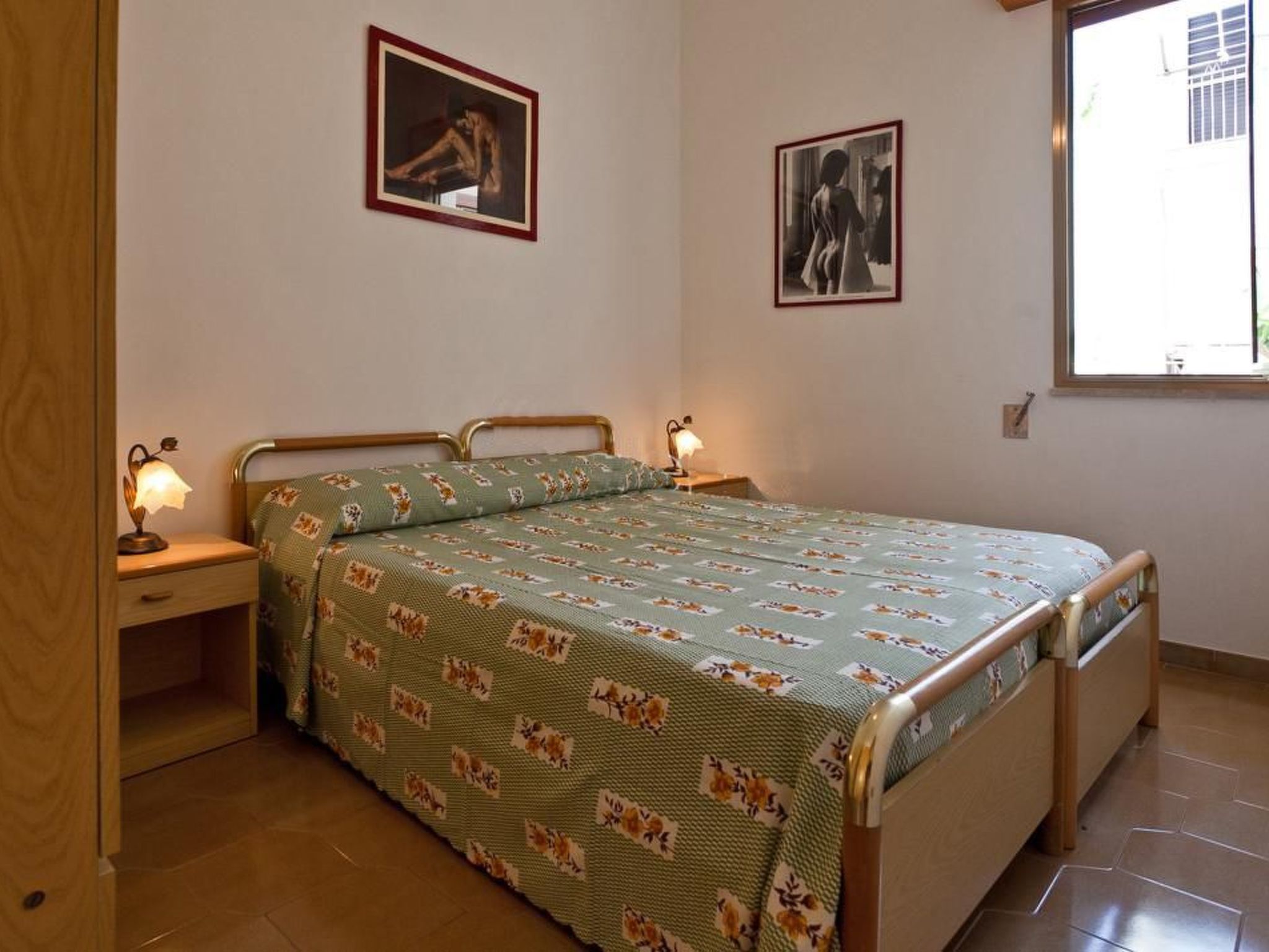 Helle Wohnung in Santa Maria al Bagno-Binnen