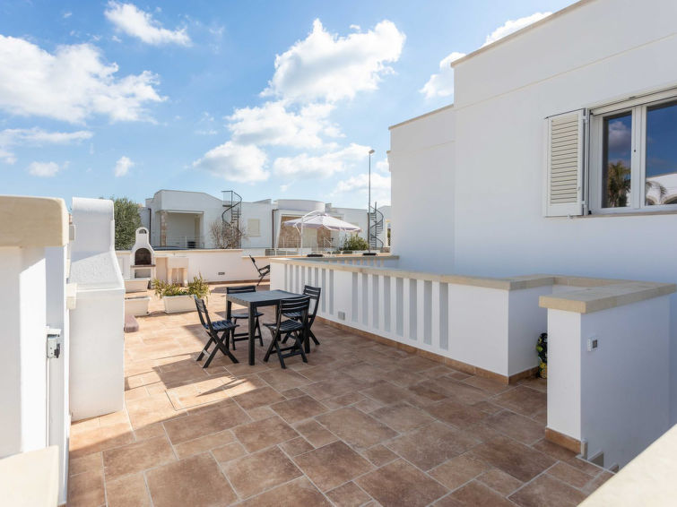 Search and Stay destination Marina di Pescoluse, Puglia - Italy from AU$ 379. Gioia 2