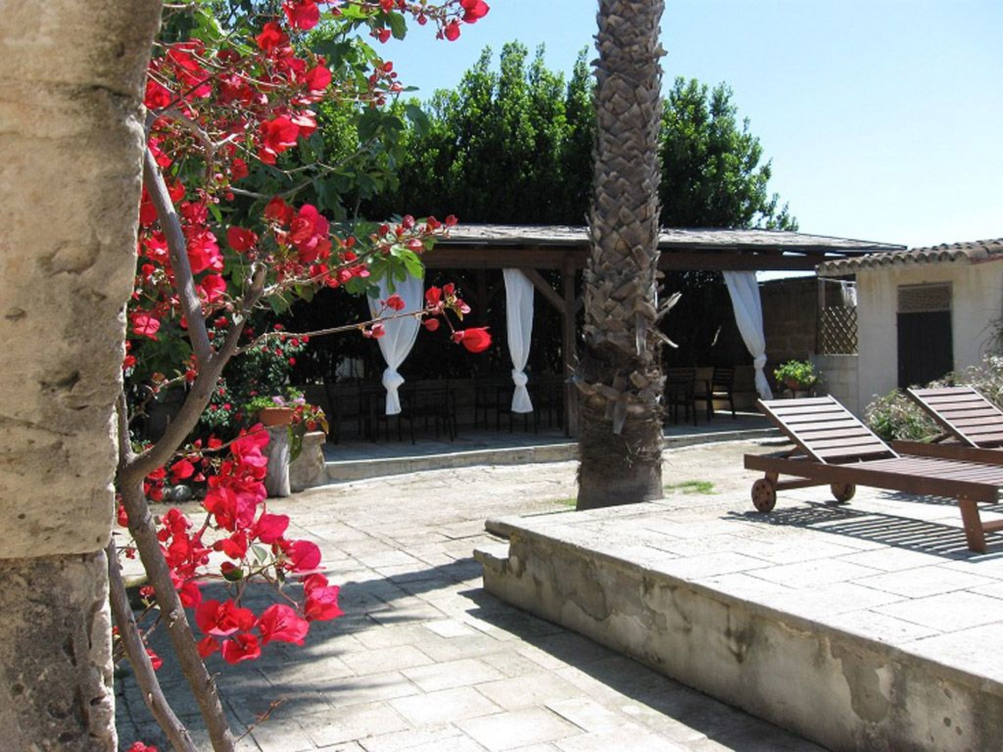 Mit Privatparkplatz-Binnen