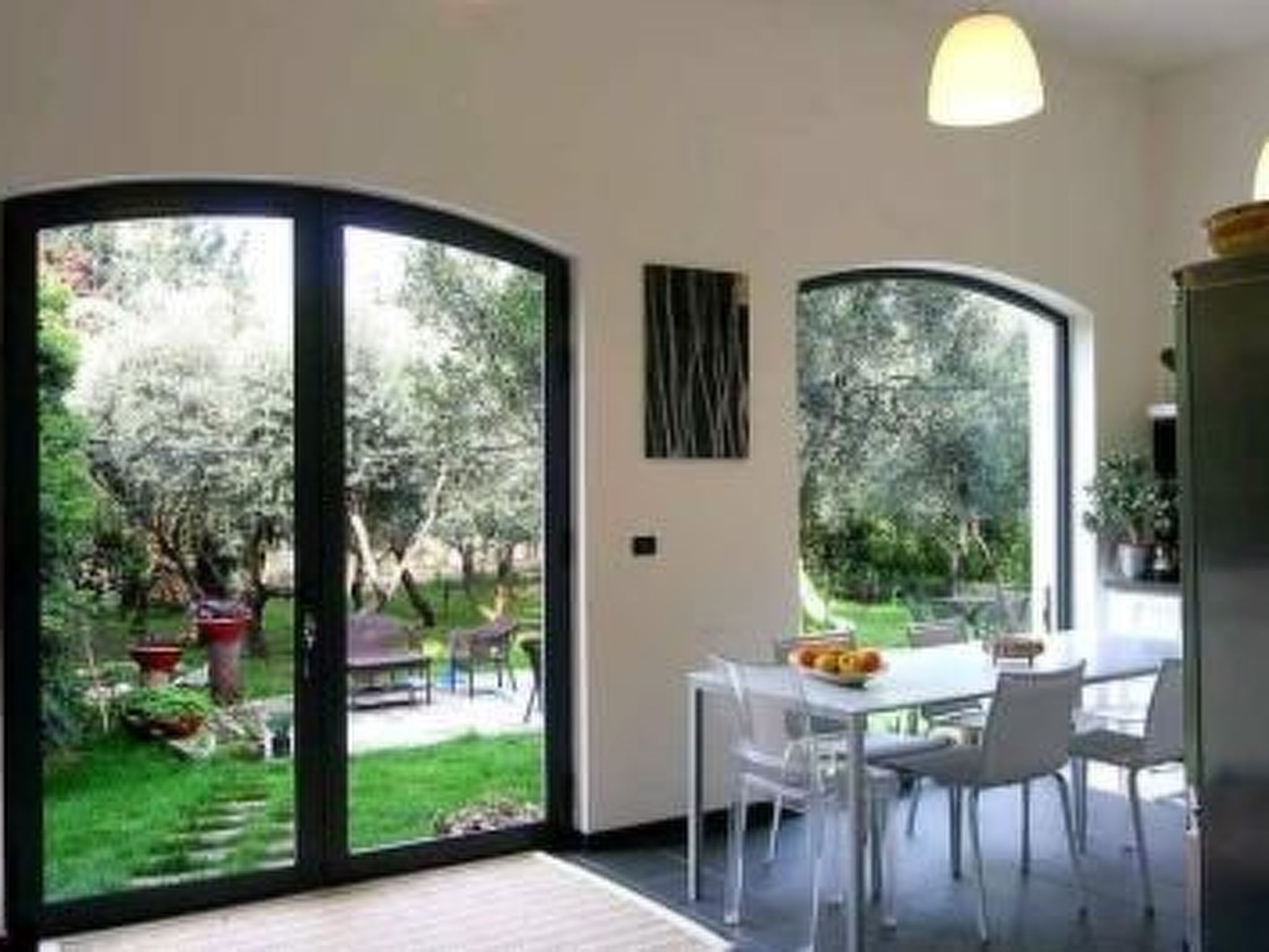 Mit Privatparkplatz-Binnen